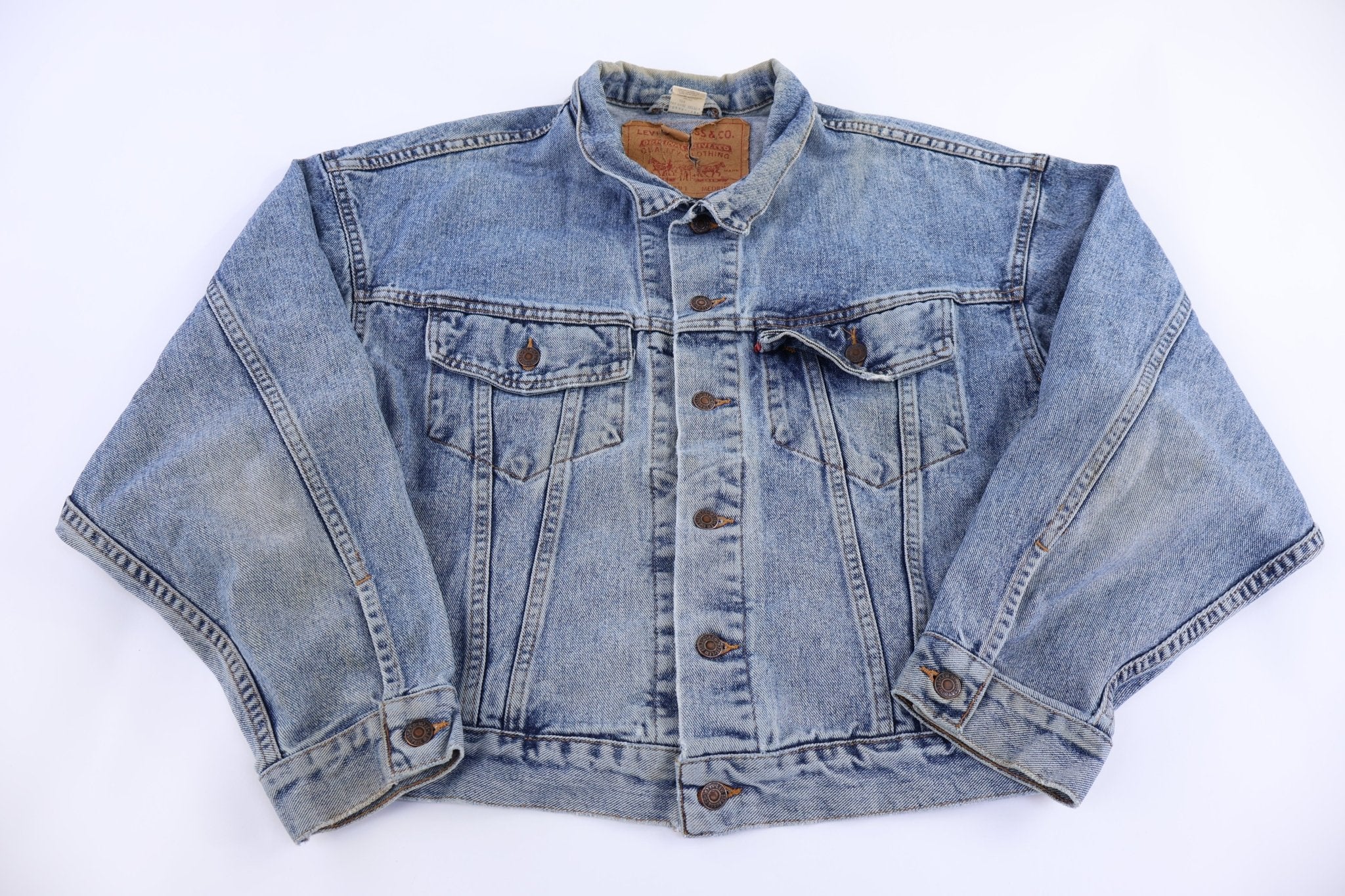 90's Levi's Light Wash Denim Jacket - Jacket - Thrifted Threads