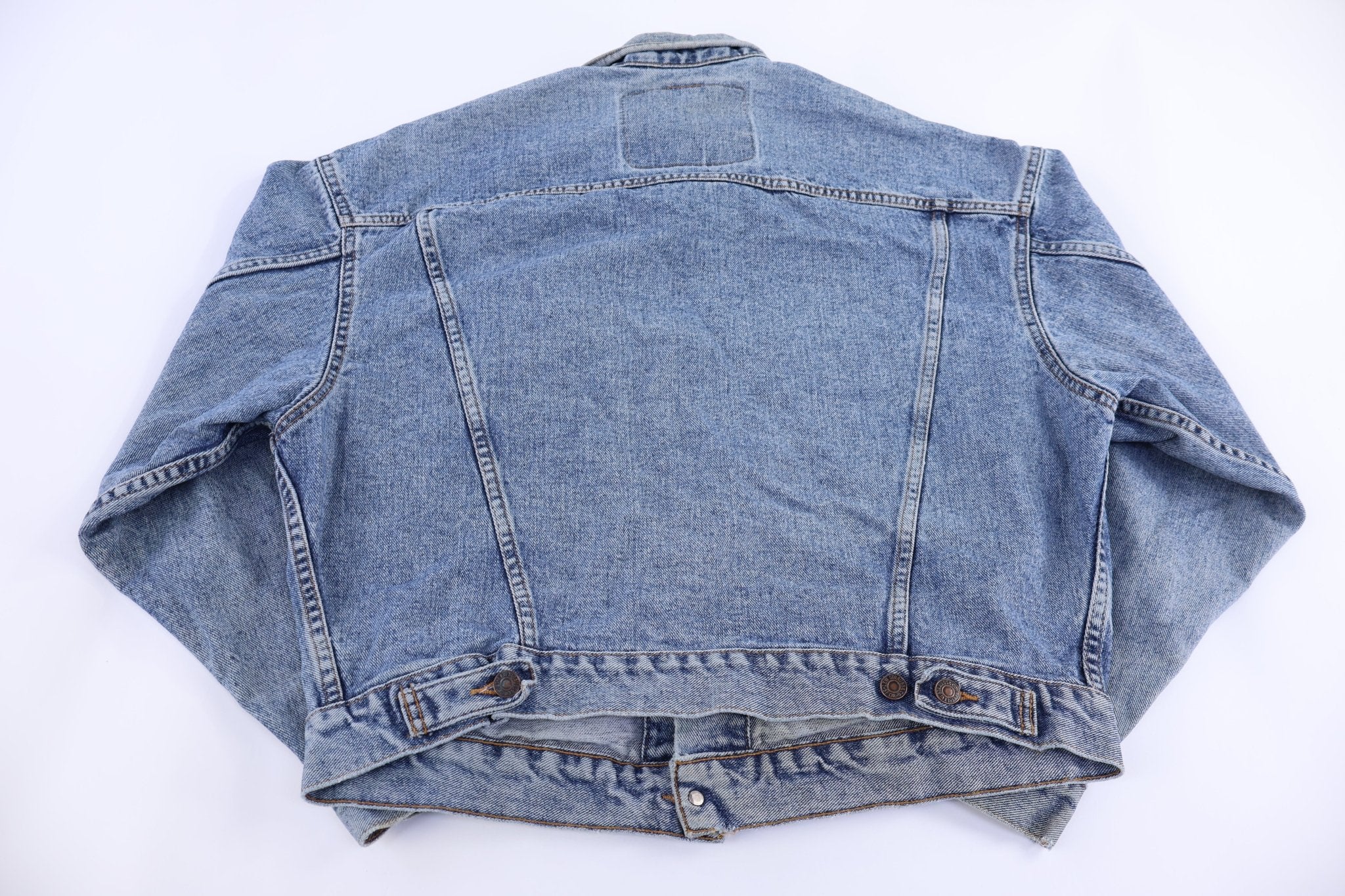 90's Levi's Light Wash Denim Jacket - Jacket - Thrifted Threads
