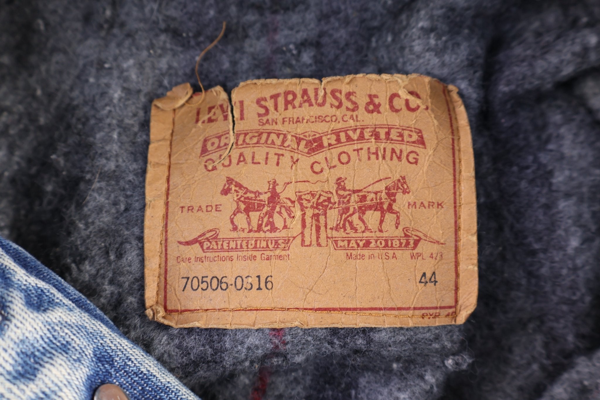 90's Levi's Medium Wash Blanked Lined Jacket - jacket - Thrifted Threads