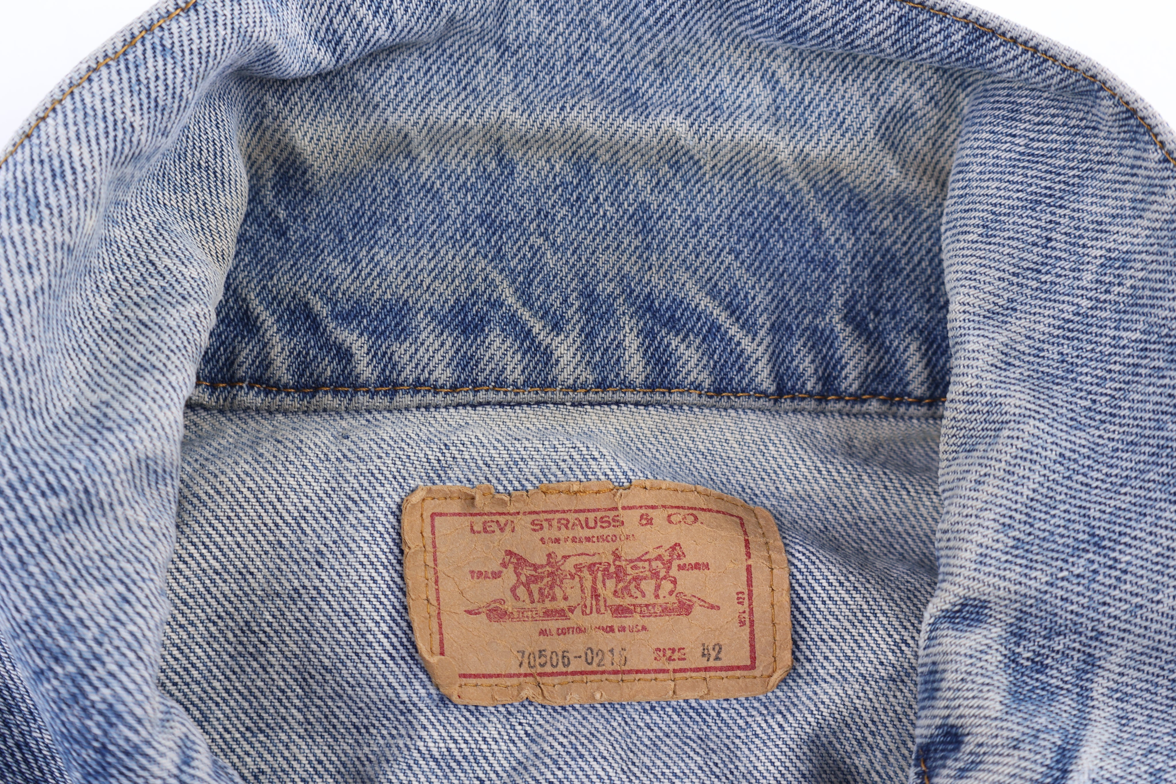 90's Levi's Medium Wash Denim Trucker Jacket - Jacket - Thrifted Threads