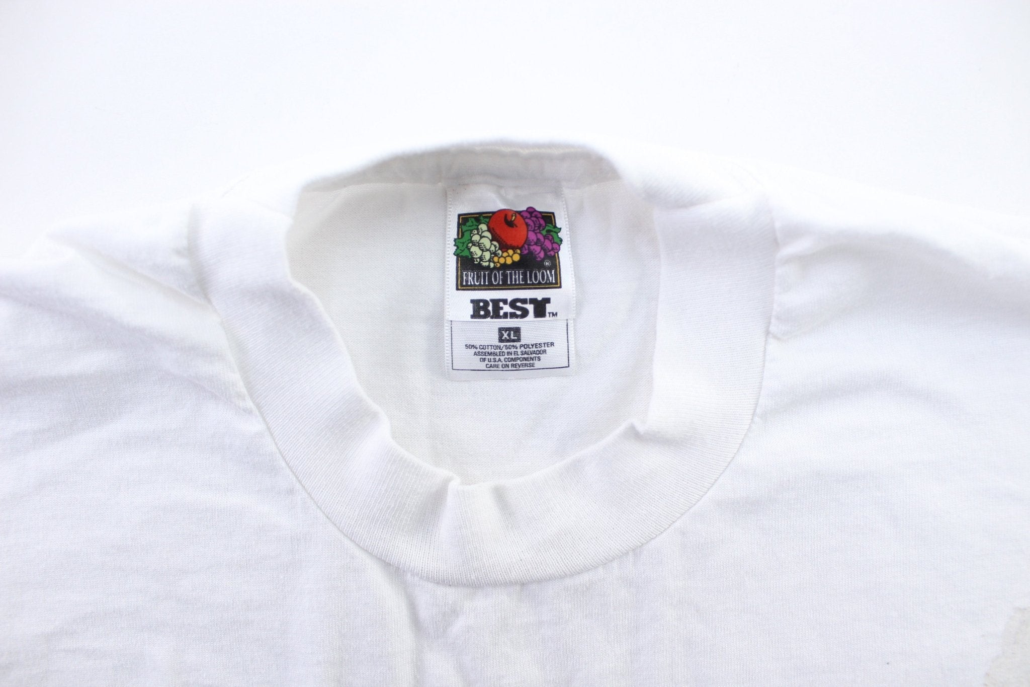 90's Looney Tunes A World of Thanks T-Shirt - ThriftedThreads.com