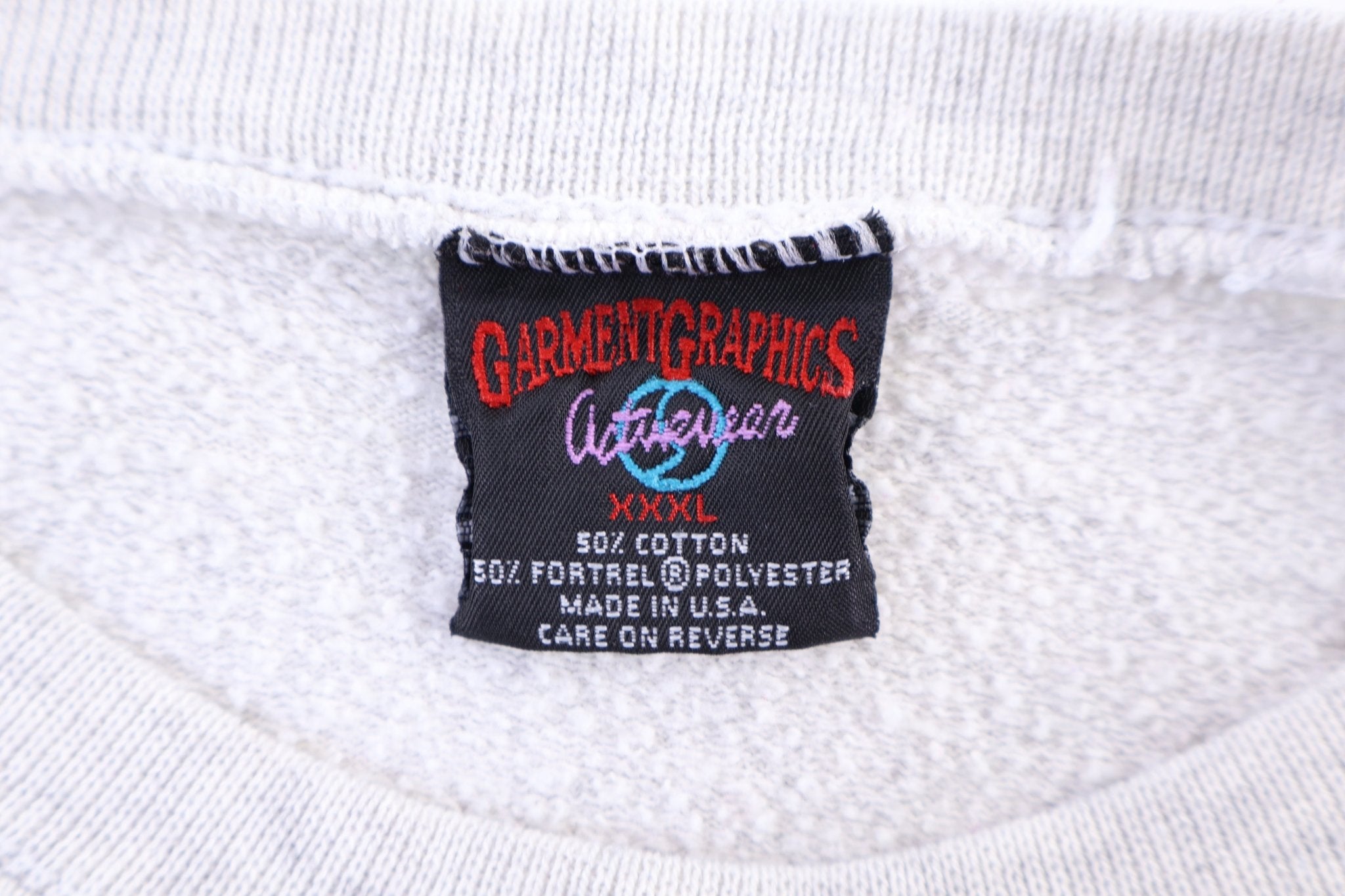 90's Looney Tunes Graphic Sweatshirt - Sweatshirt - Thrifted Threads