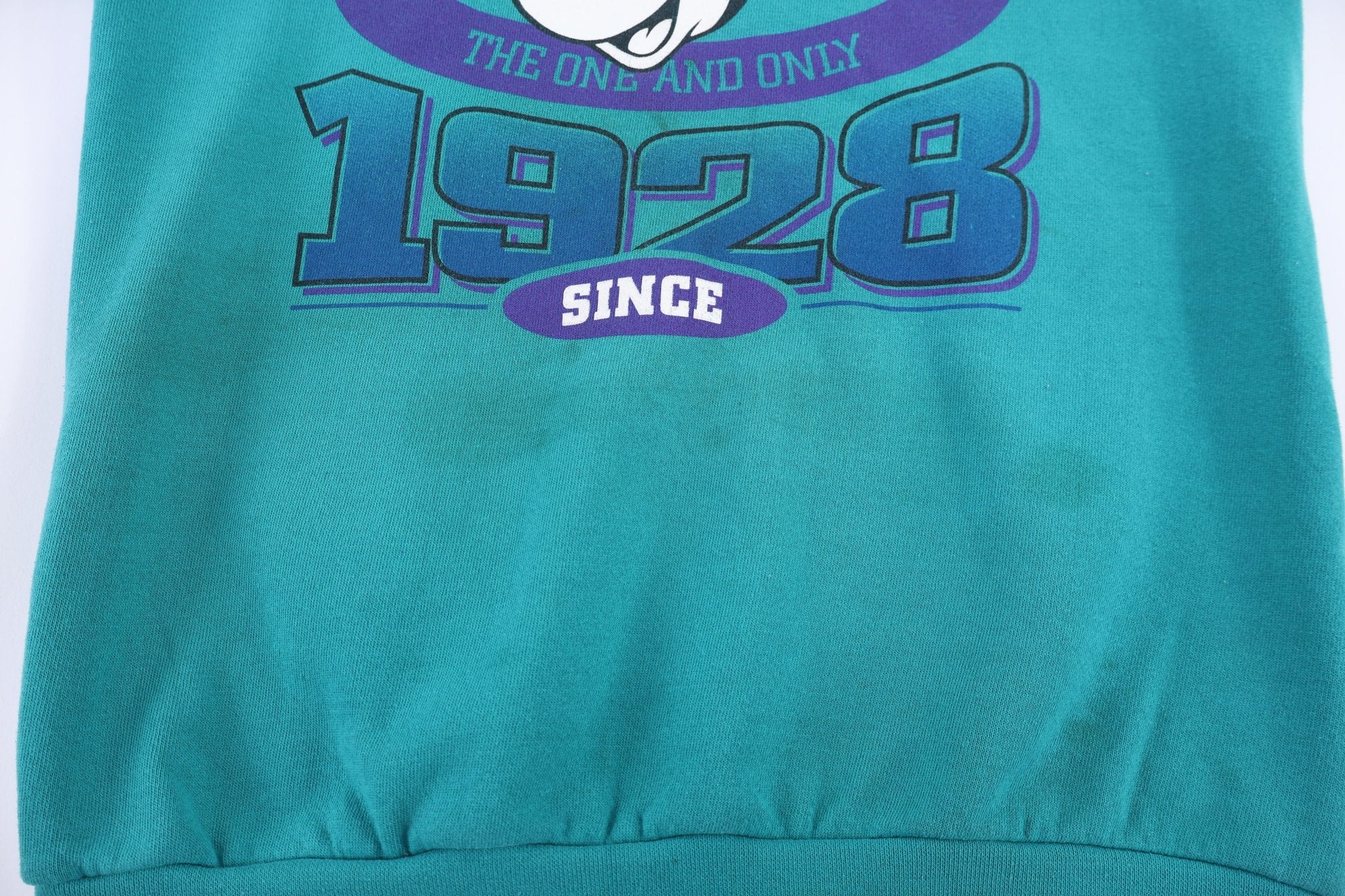 90's Minnie Mouse Graphic Sweatshirt - Thrifted Threads