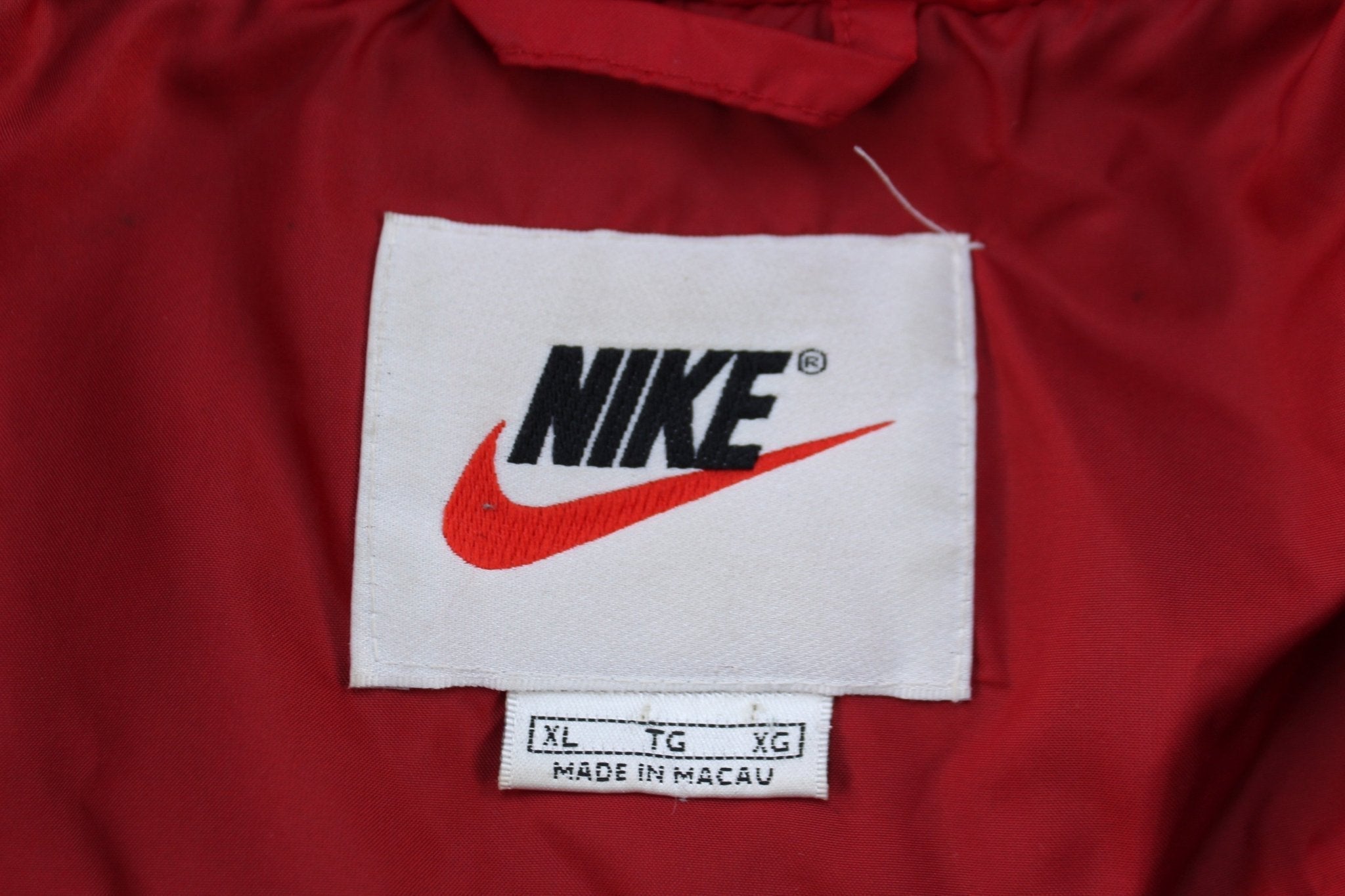 90's Nike Embroidered Logo Black Full Zip Puffer Jacket - Jacket - Thrifted Threads