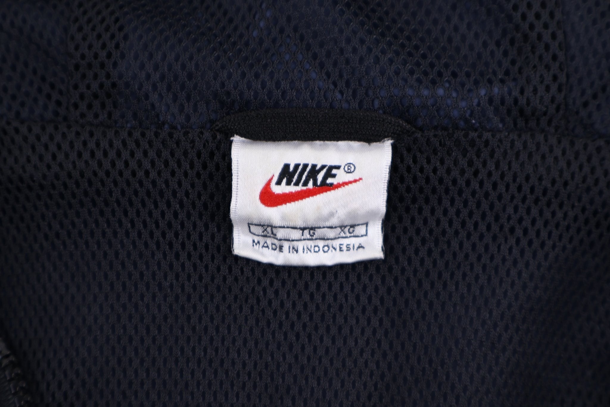 90's Nike Embroidered Logo Half Zip Jacket - Jacket - Thrifted Threads