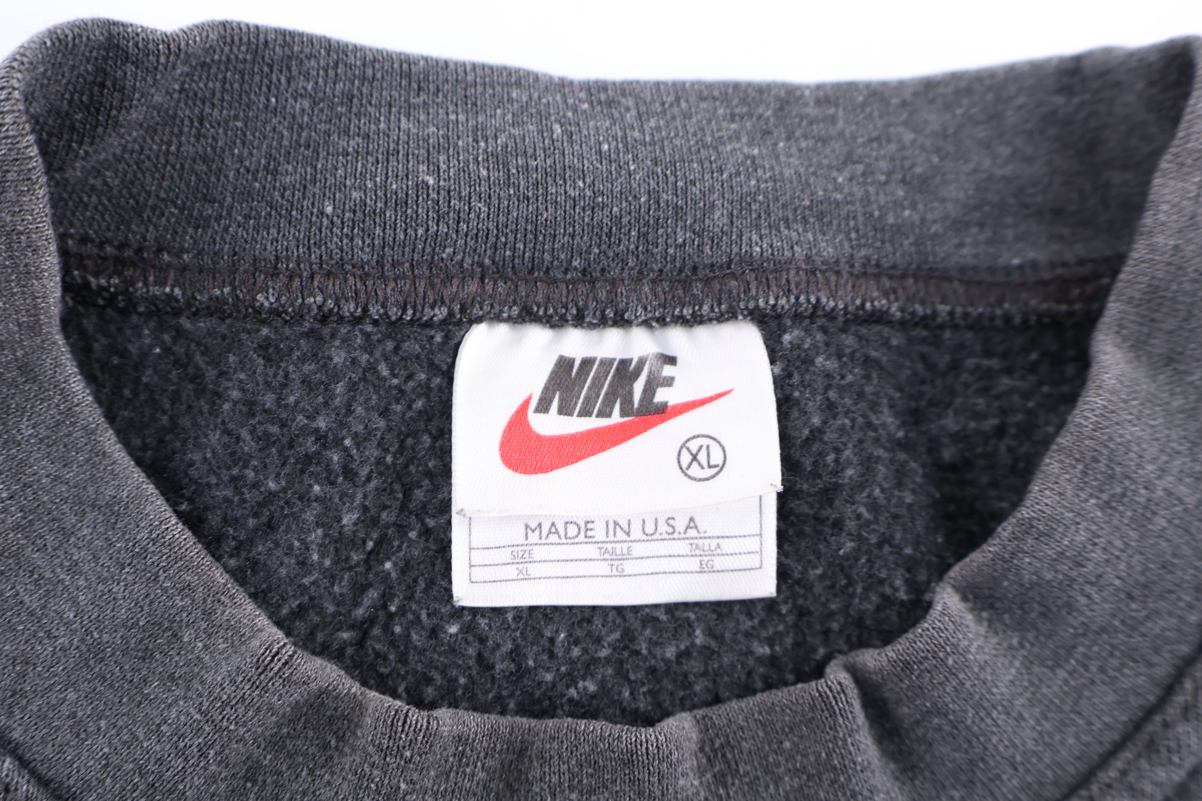 90's Nike Embroidered Logo Sweatshirt - Sweatshirt - Thrifted Threads