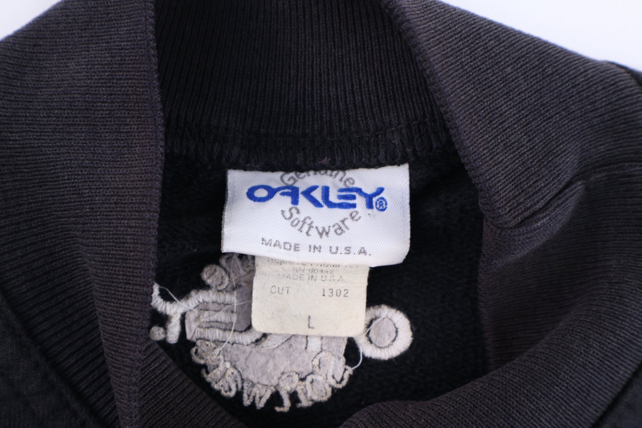 90's Oakley Software Embroidered Sweatshirt - Sweatshirt - Thrifted Threads