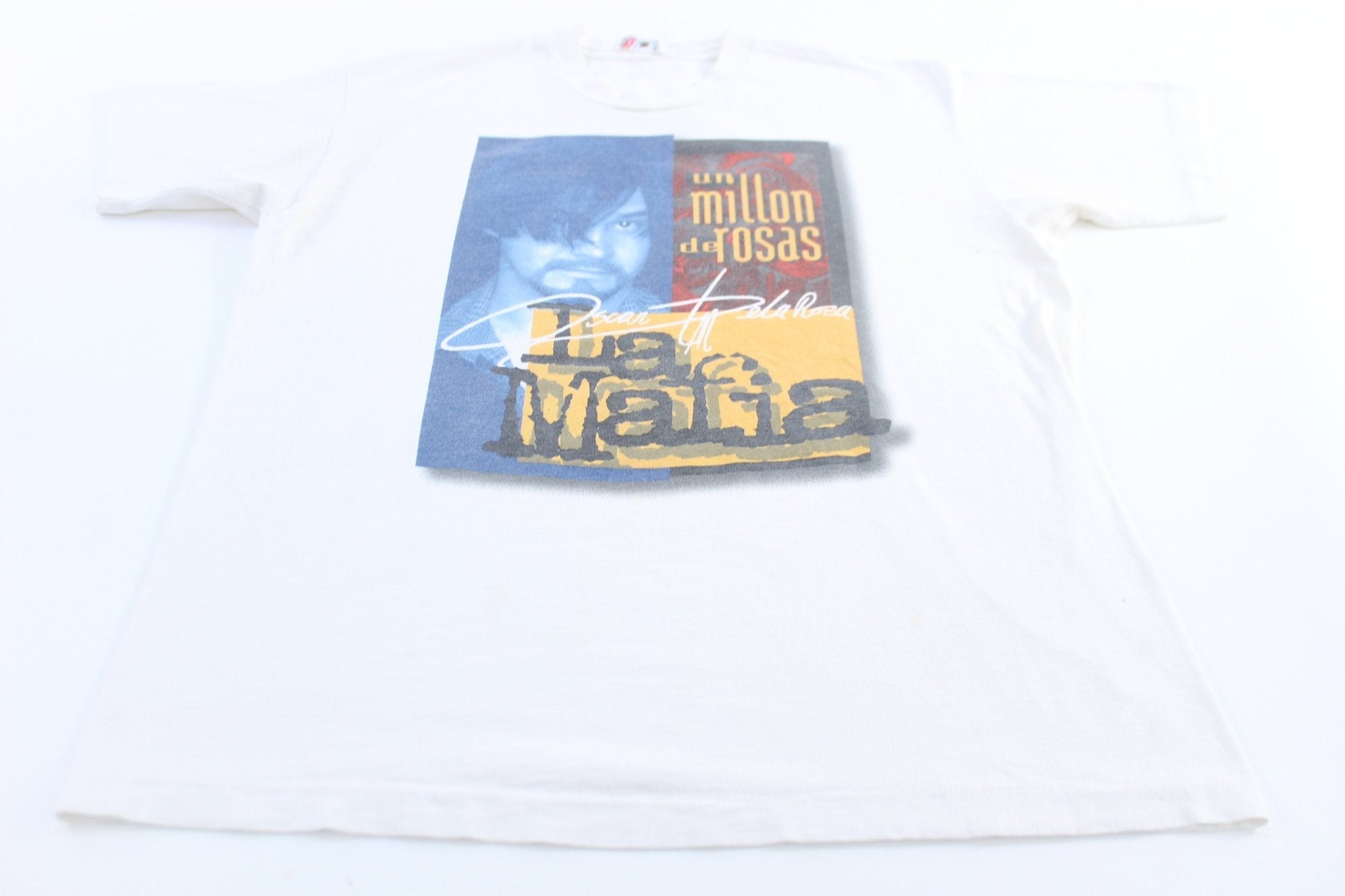 90's Oscar De La Rosa Un Million De Rosas T-Shirt - T-Shirts - Thrifted Threads