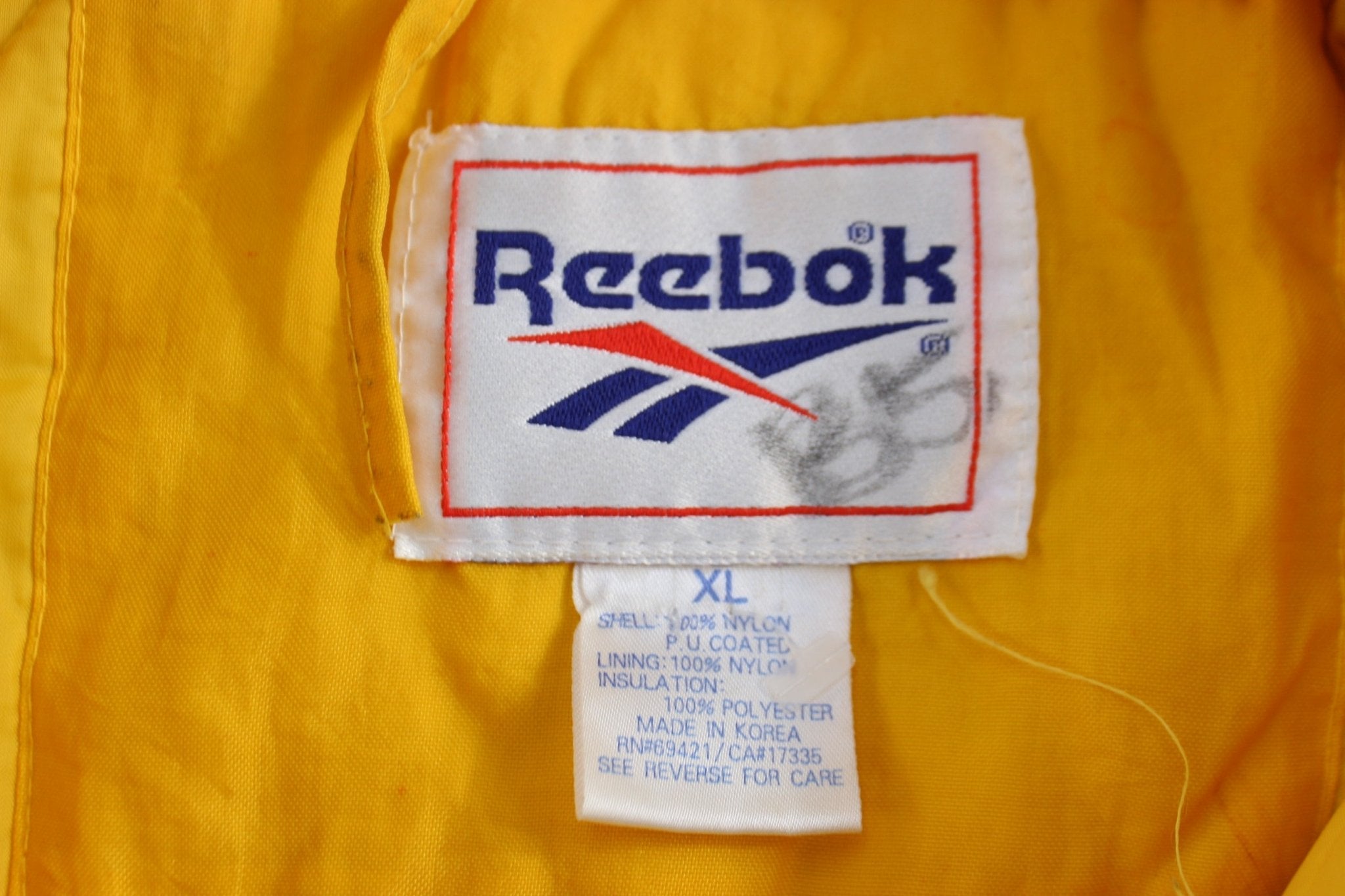 90's Reebok Iowa Hawkeyes Full Zip Puffer Jacket - Jacket - Thrifted Threads