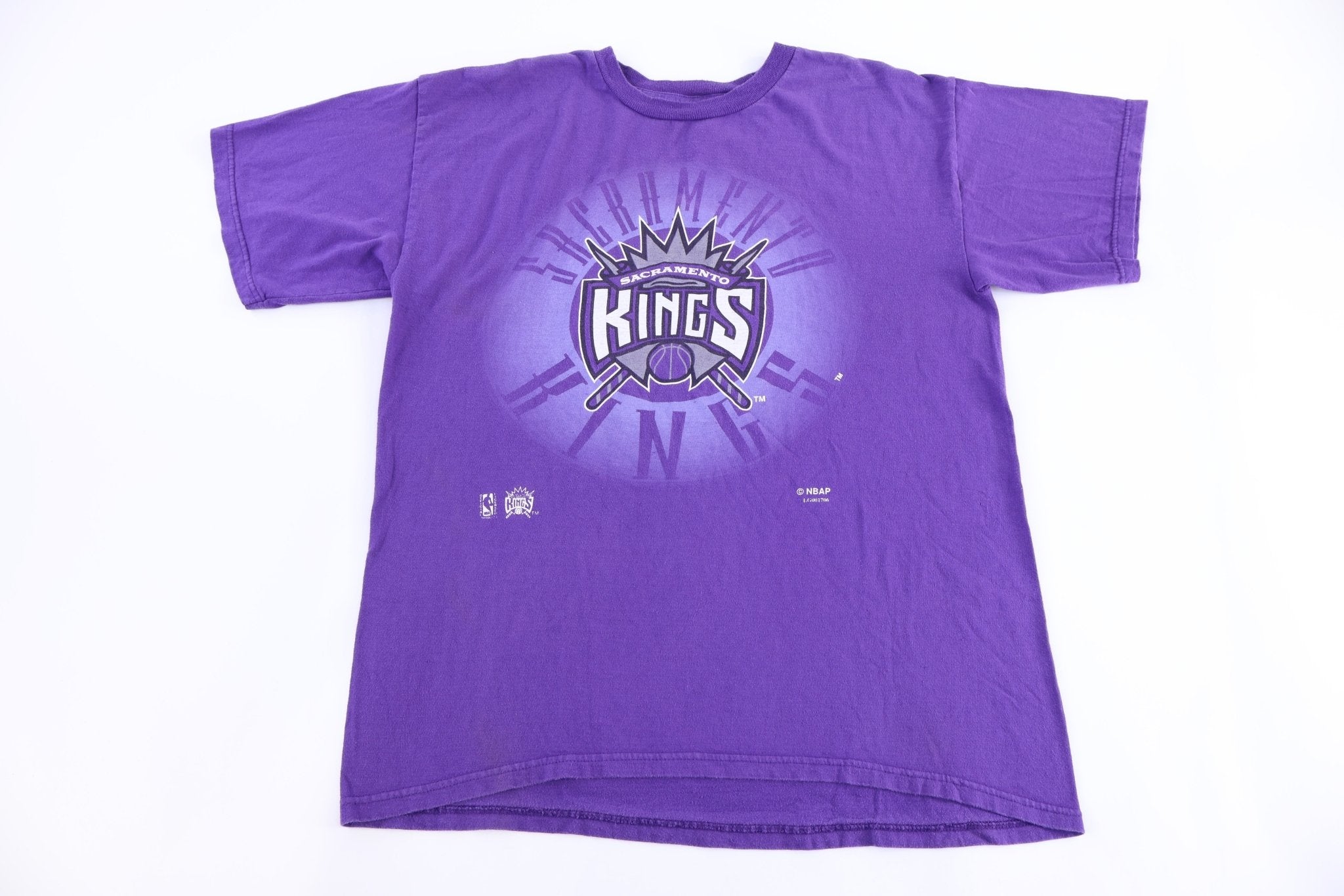 90's Sacramento Kings Basketball T-shirt - Shirts & Tops - Thrifted Threads
