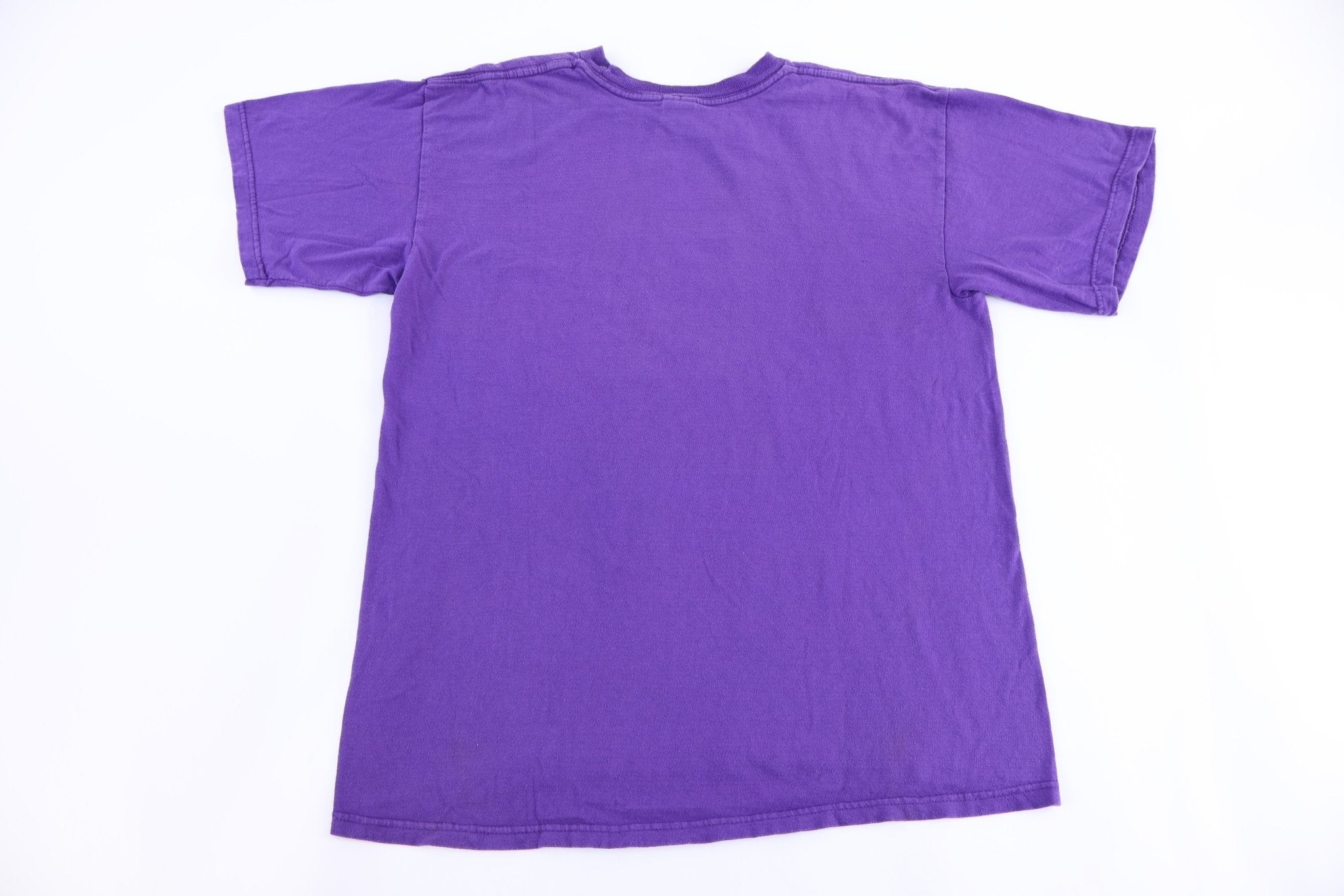 90's Sacramento Kings Basketball T-shirt - Shirts & Tops - Thrifted Threads