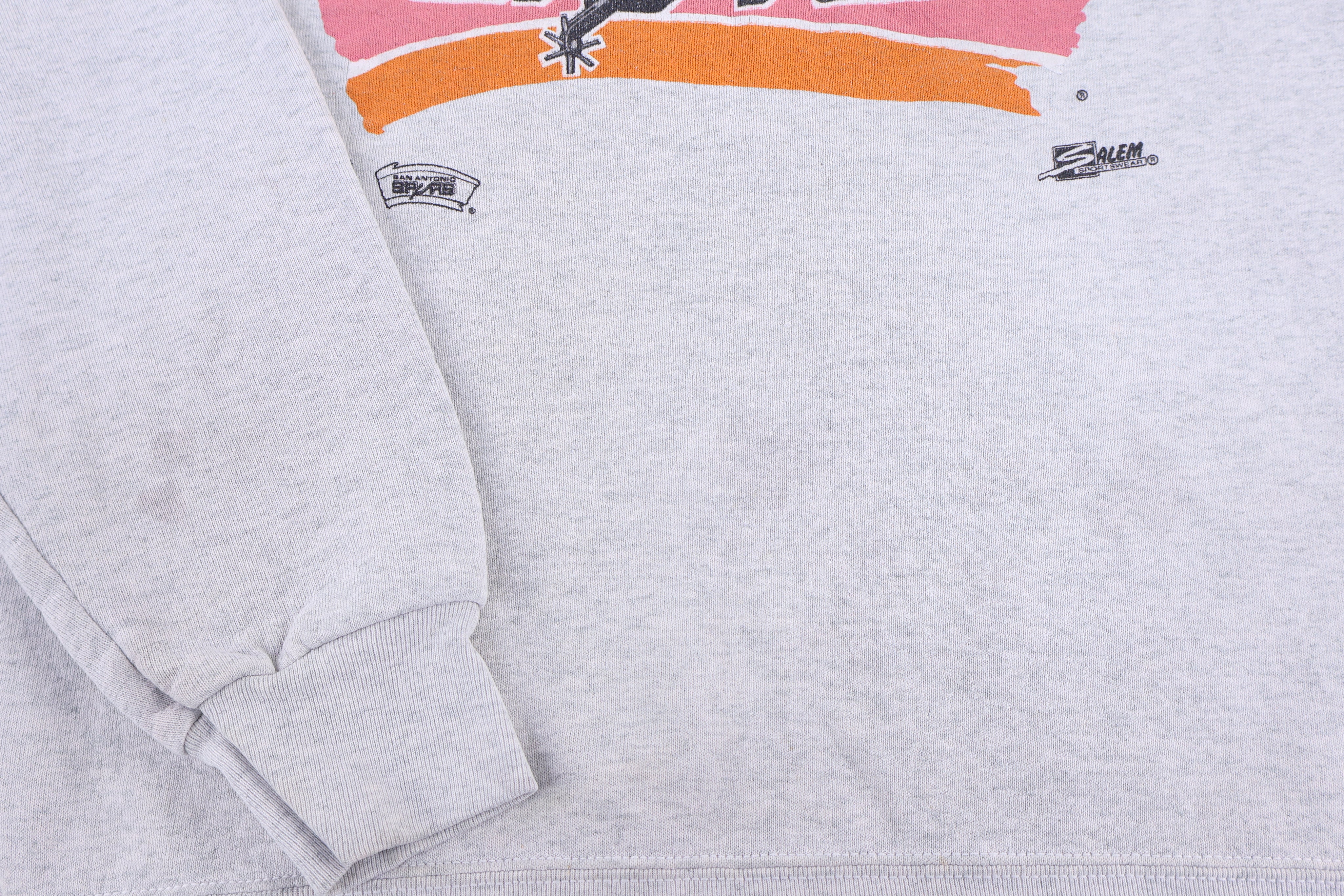90's San Antonio Spurs Basketball Sweatshirt - Sweatshirt - Thrifted Threads