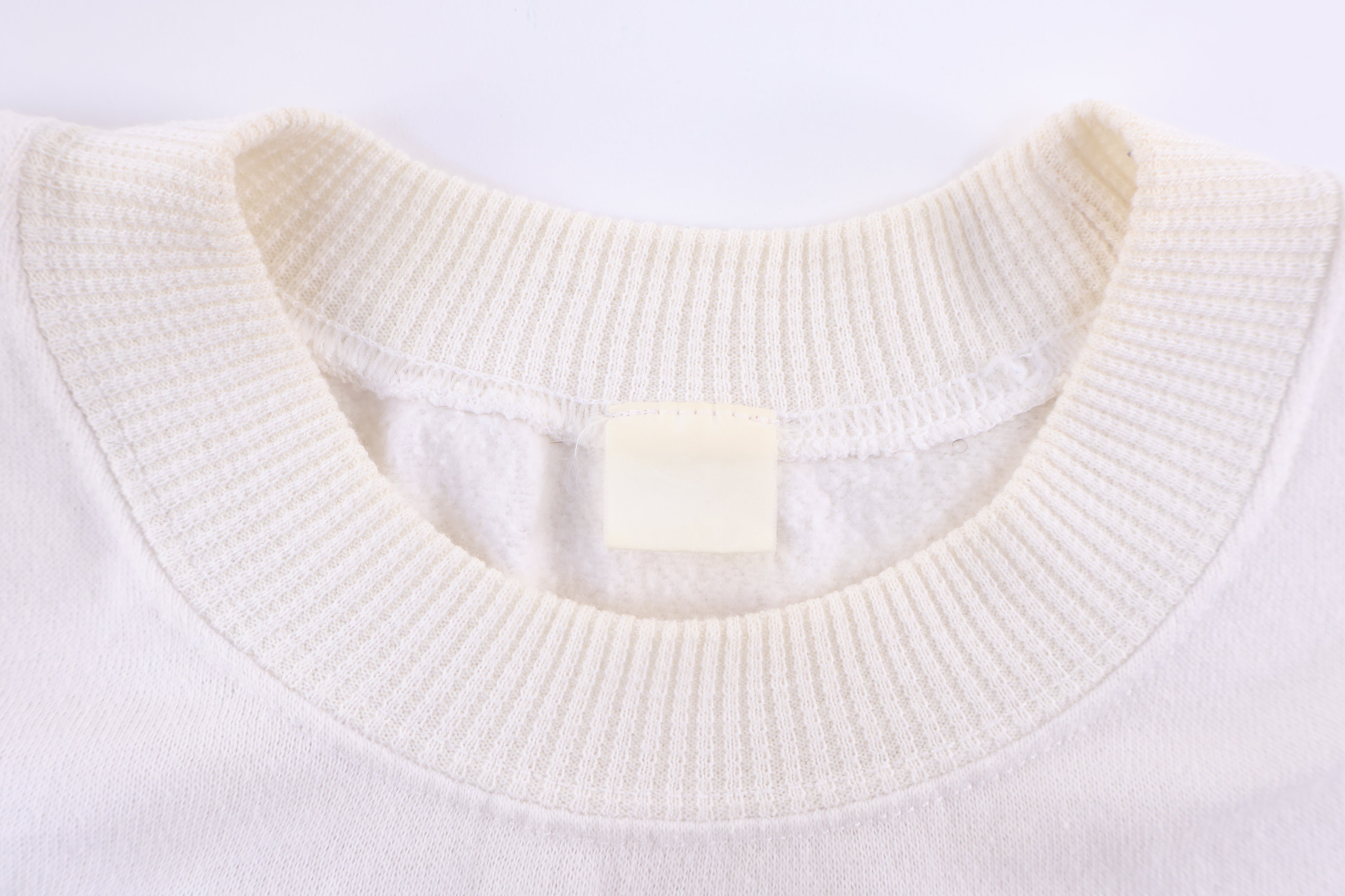 90's The World To Seoul Sweatshirt - Sweatshirt - Thrifted Threads