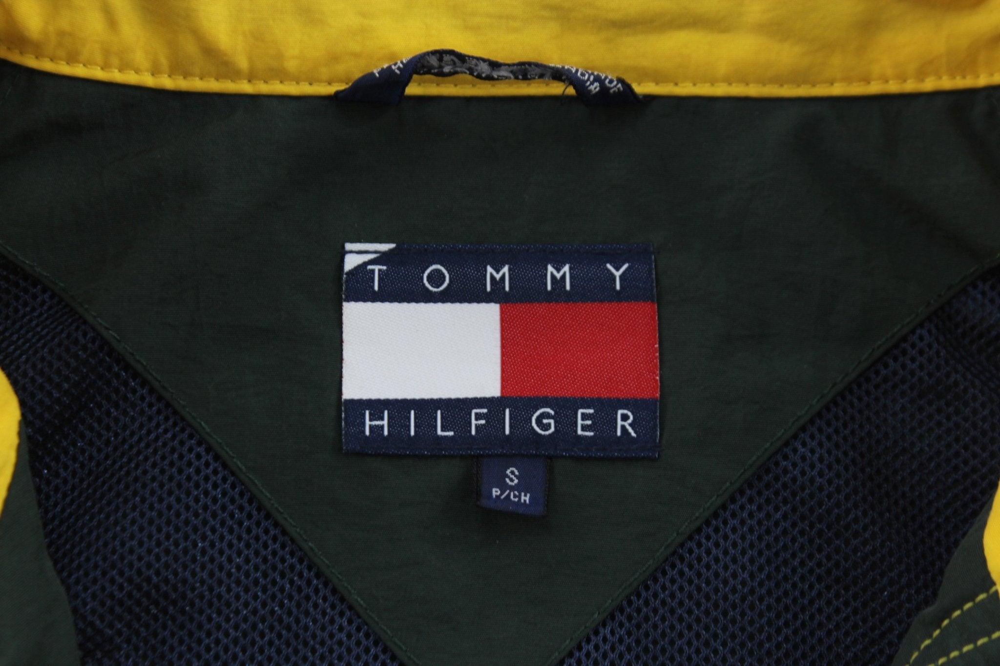 90's Tommy Hilfiger Logo Patch Green Zip Up Jacket - ThriftedThreads.com