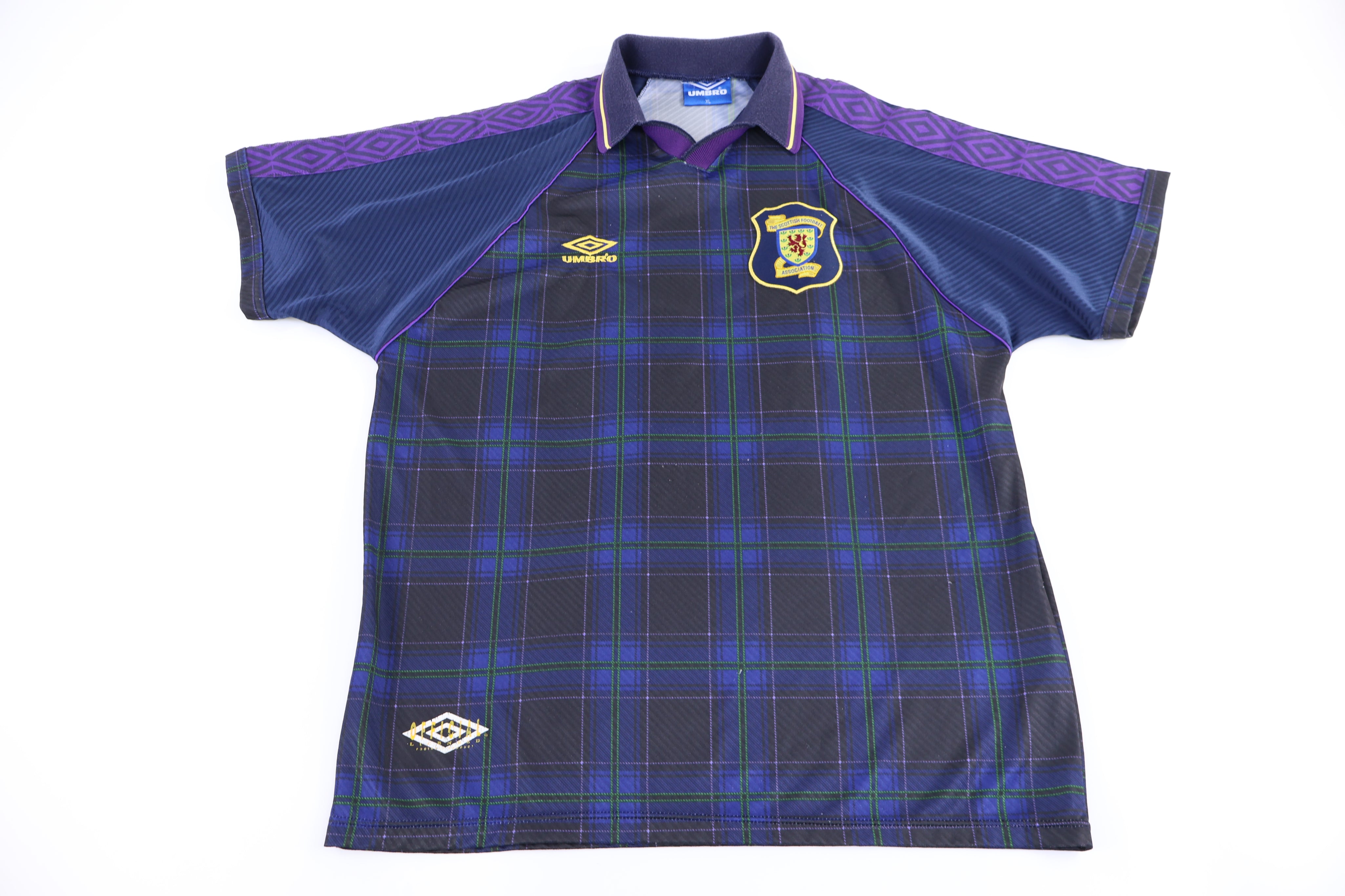 90's Umbro Scotland Home Soccer Jersey - Jerseys/Tanks - Thrifted Threads