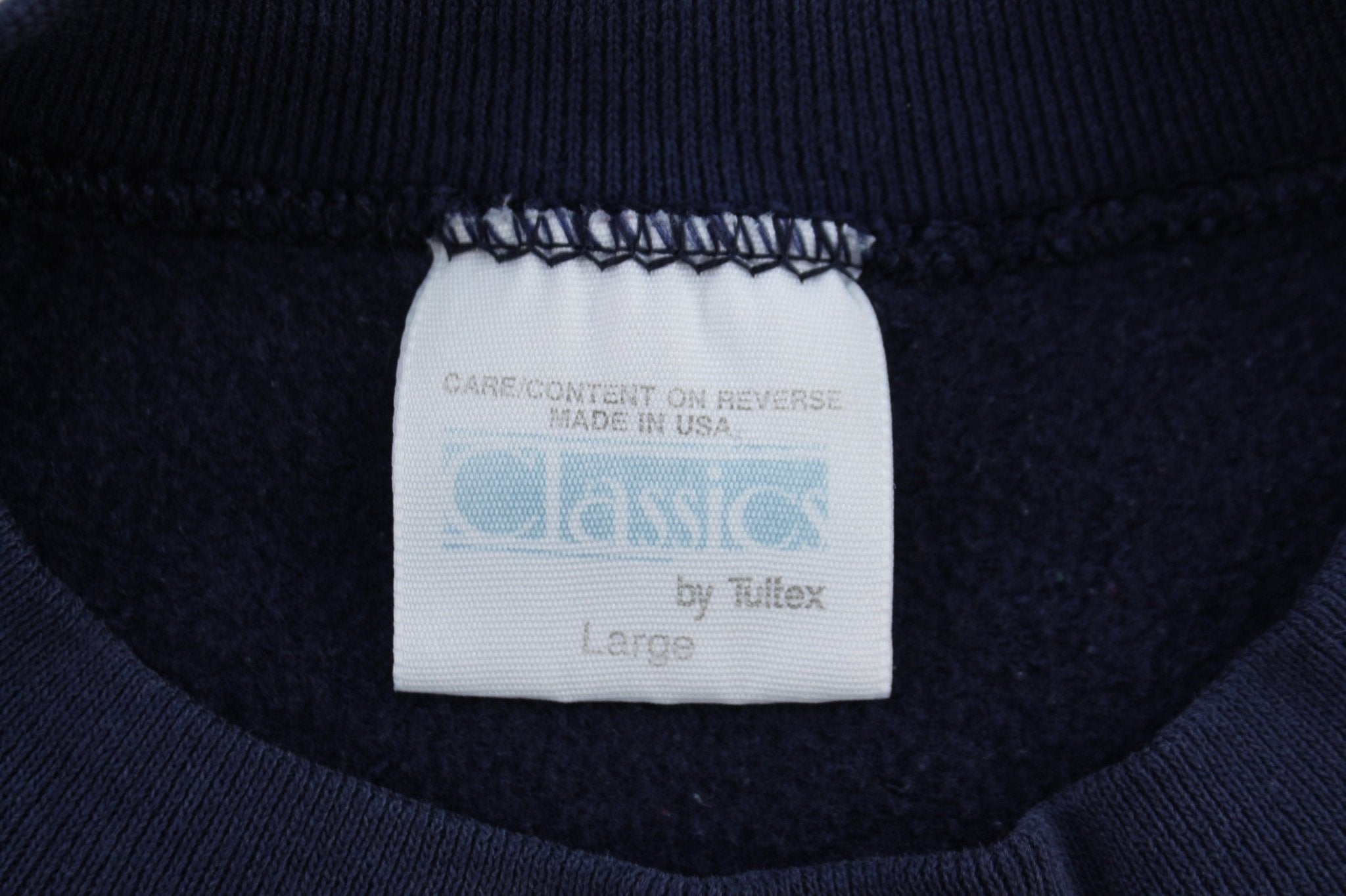 90's University of Notre Dame Sweatshirt - Sweatshirt - Thrifted Threads