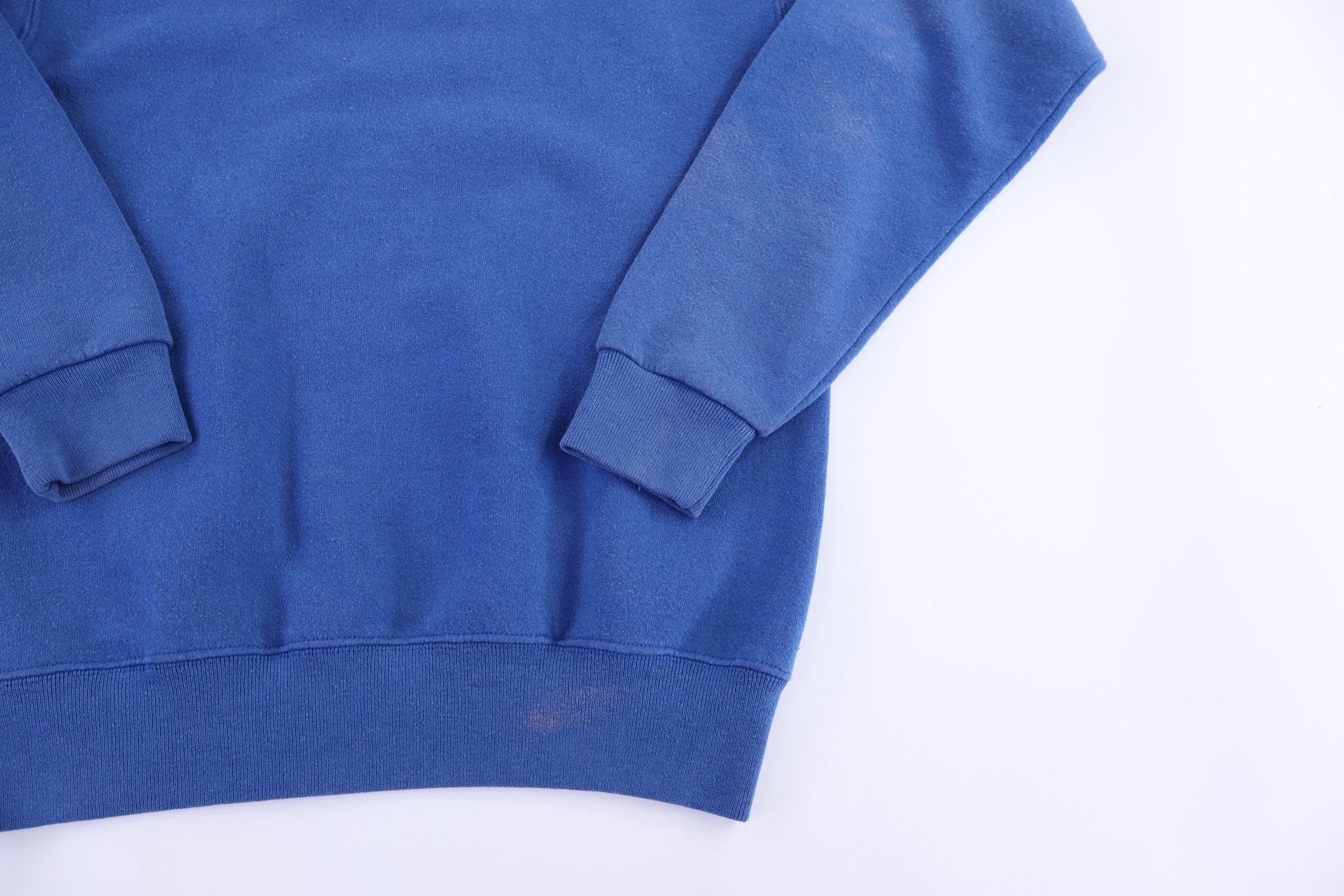 90's University of Pittsburgh Sweatshirt - Sweatshirt - Thrifted Threads