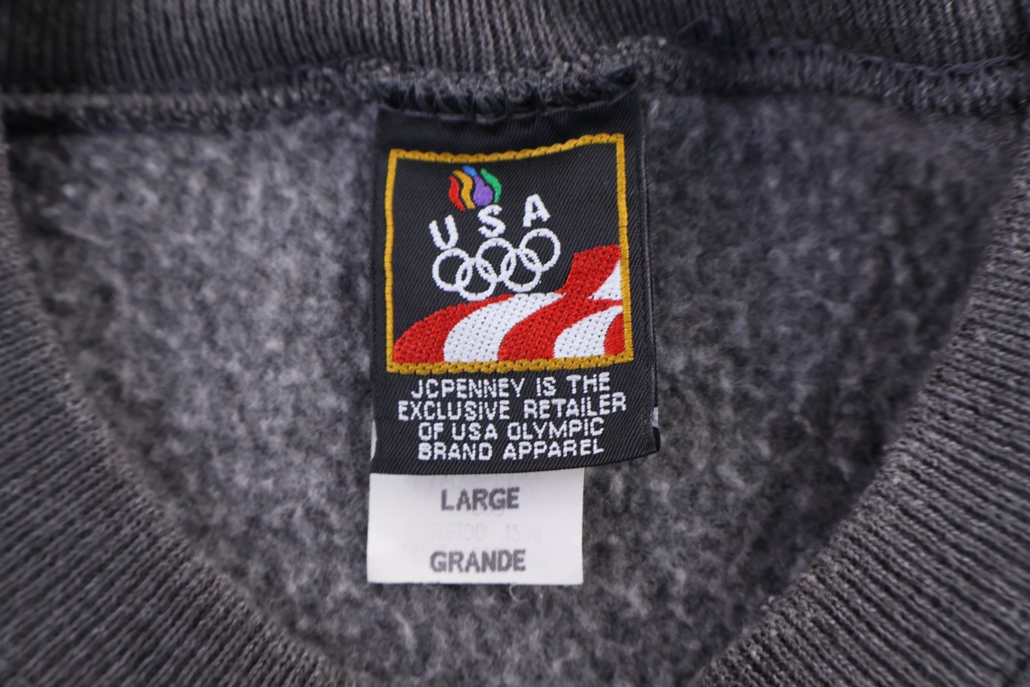 90's USA Olympics Sweatshirt - Sweatshirt - Thrifted Threads