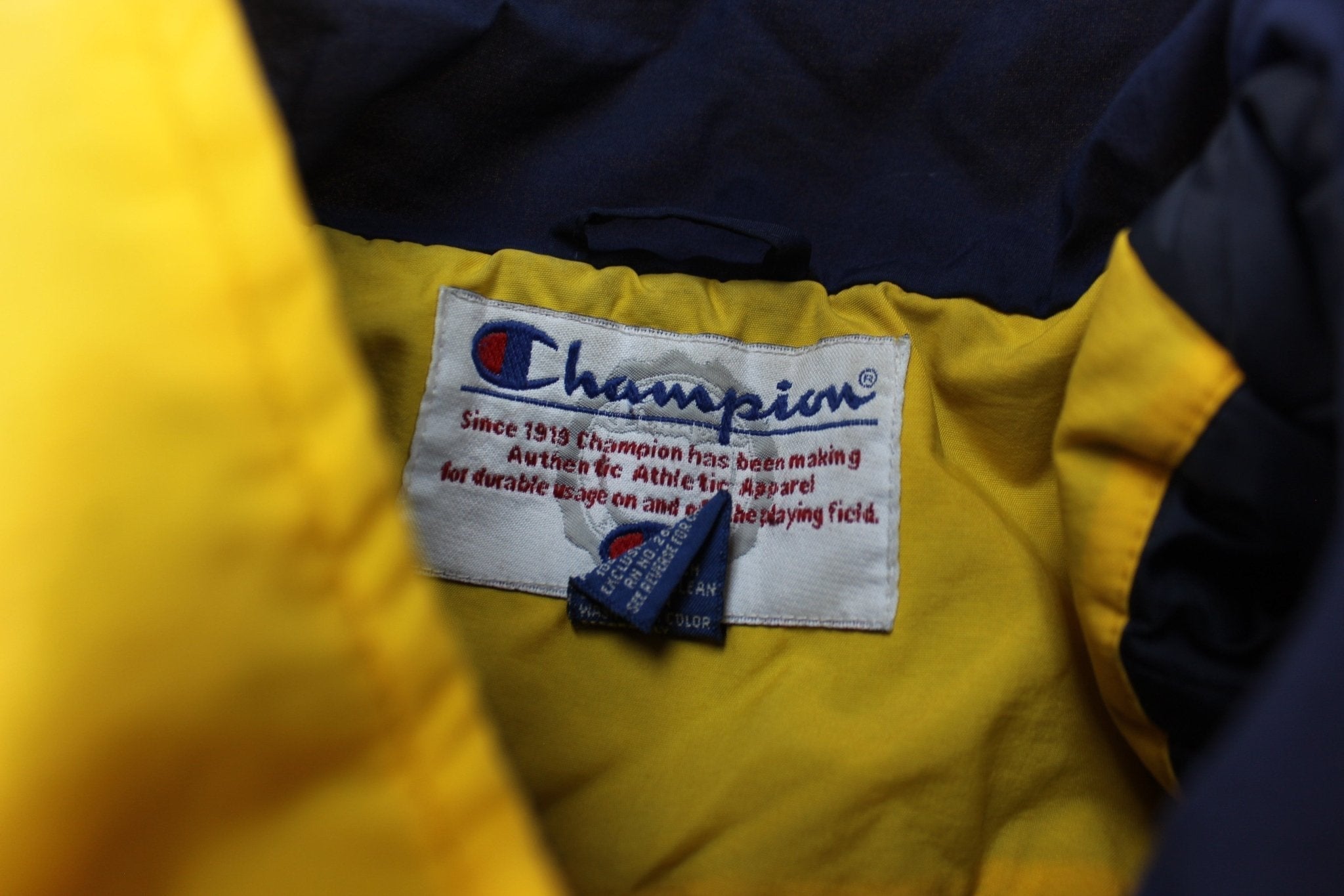 90's West Virginia University Embroidered Champion Zip Up Jacket - Jacket - Thrifted Threads