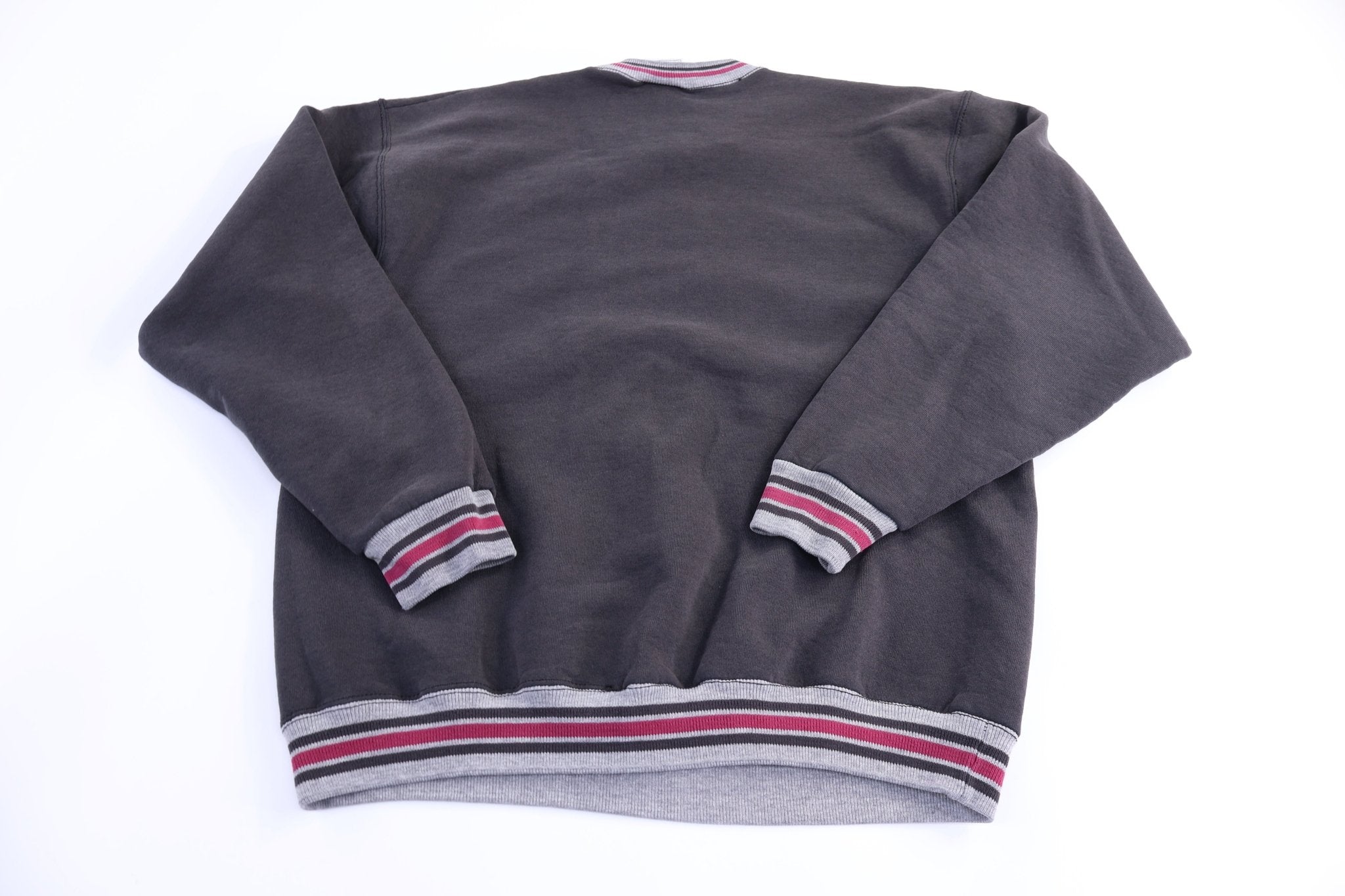 90's Wilson Embroidered Logo Sweatshirt - Sweatshirt - Thrifted Threads