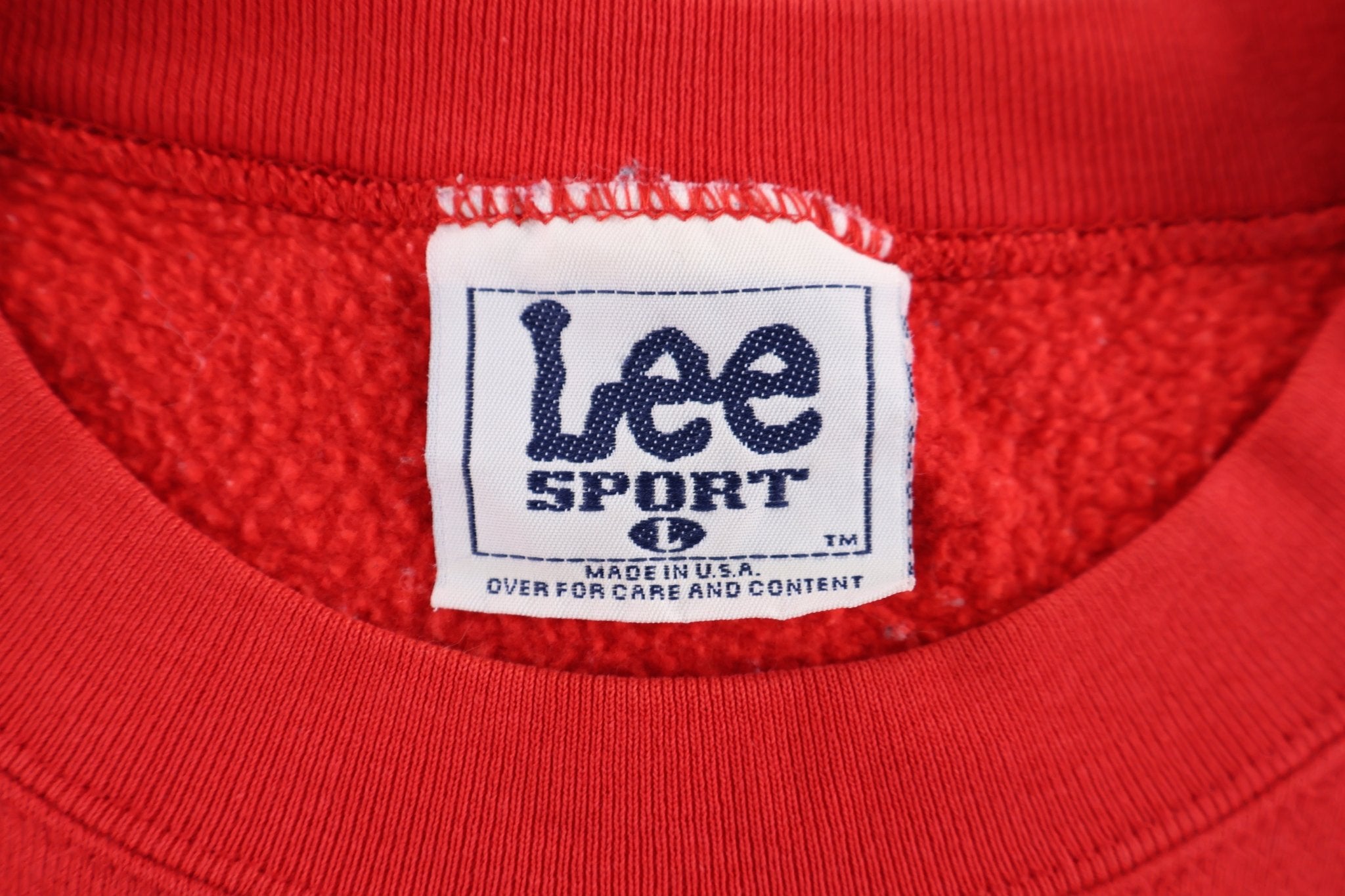90's Wisconsin Badgers Embrodiered Sweatshirt - Sweatshirt - Thrifted Threads