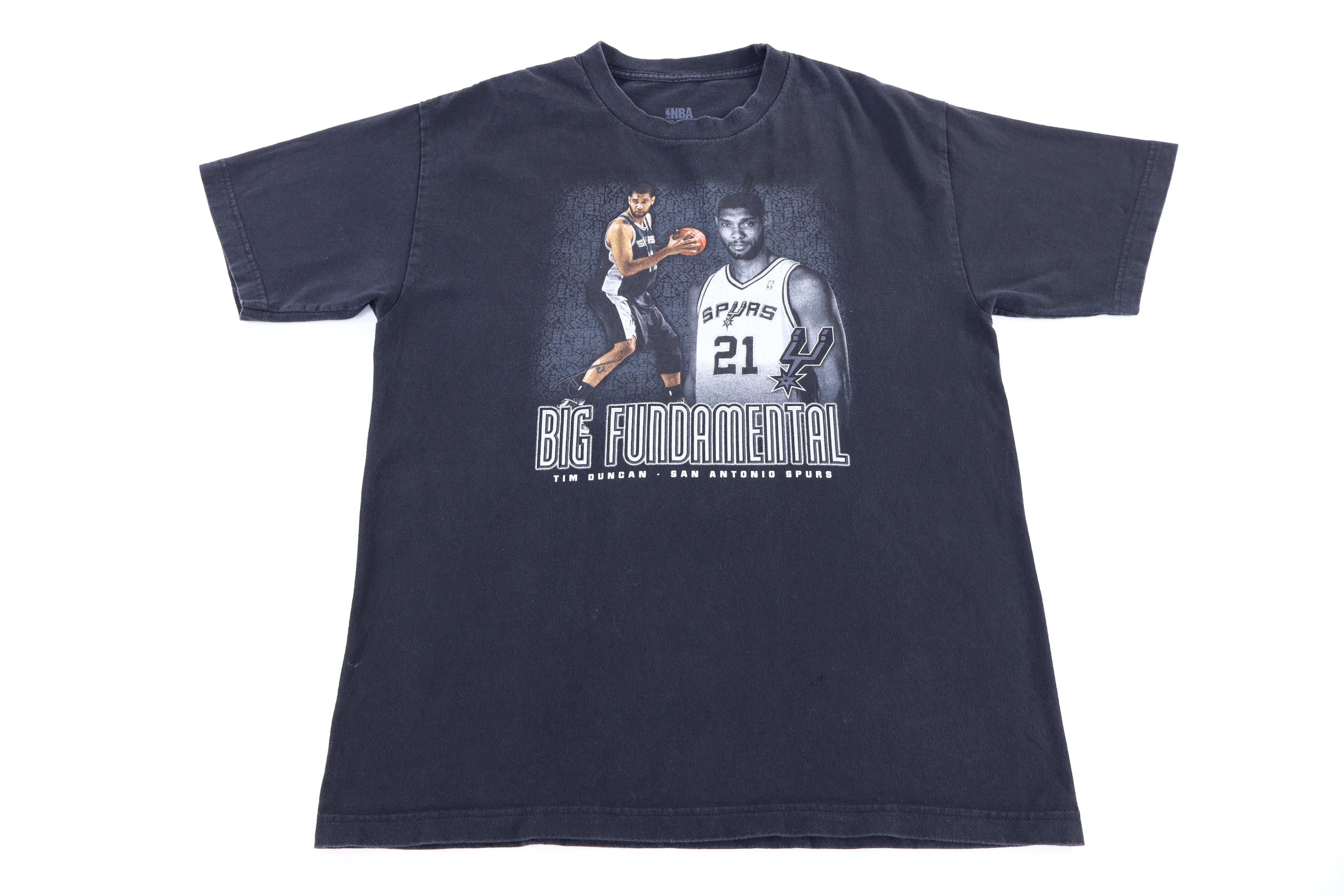 Vintage San Antonio Spurs Tim Duncan T-shirt