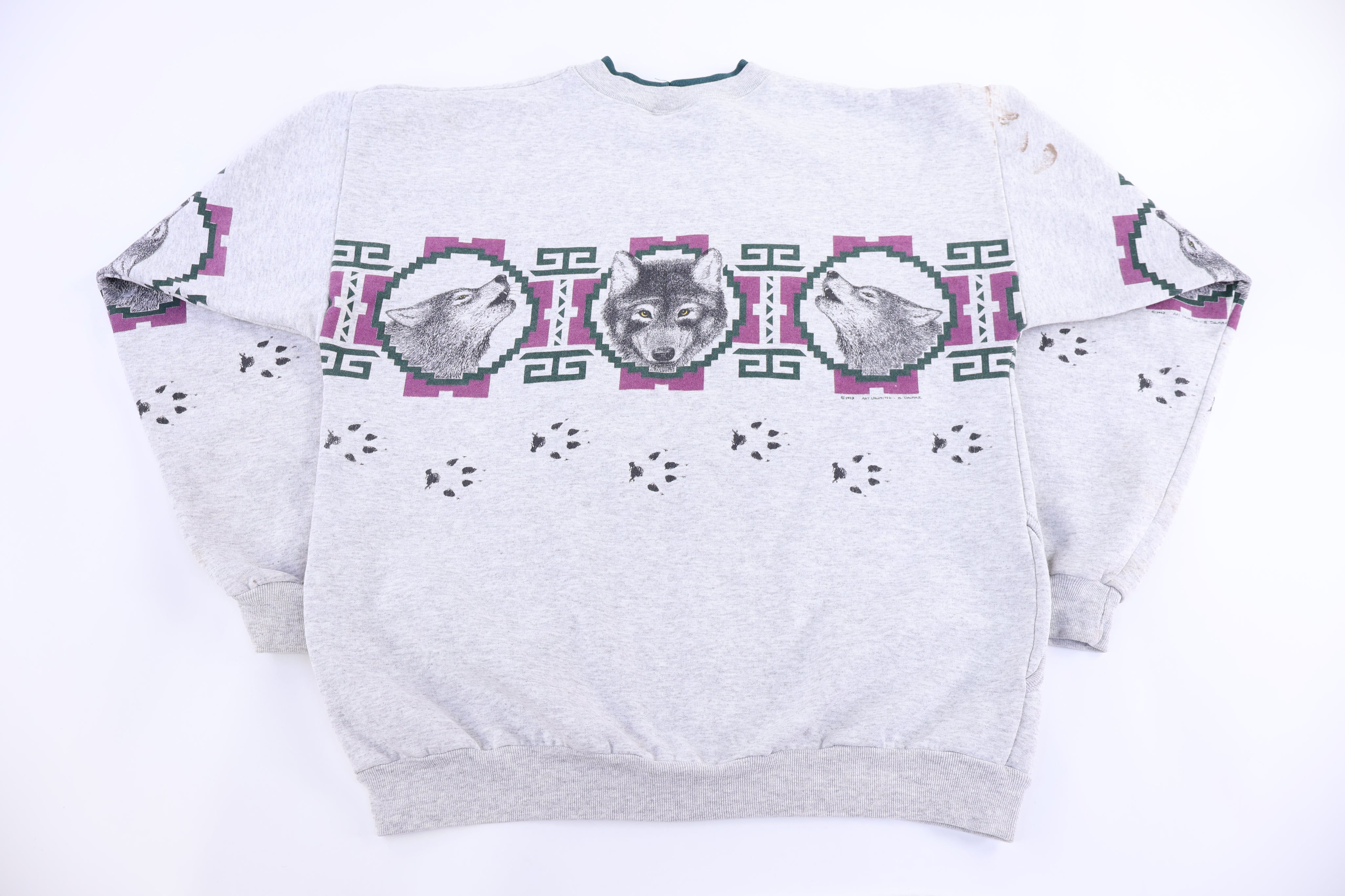 1993 AU Wolf Nature Graphic Sweatshirt