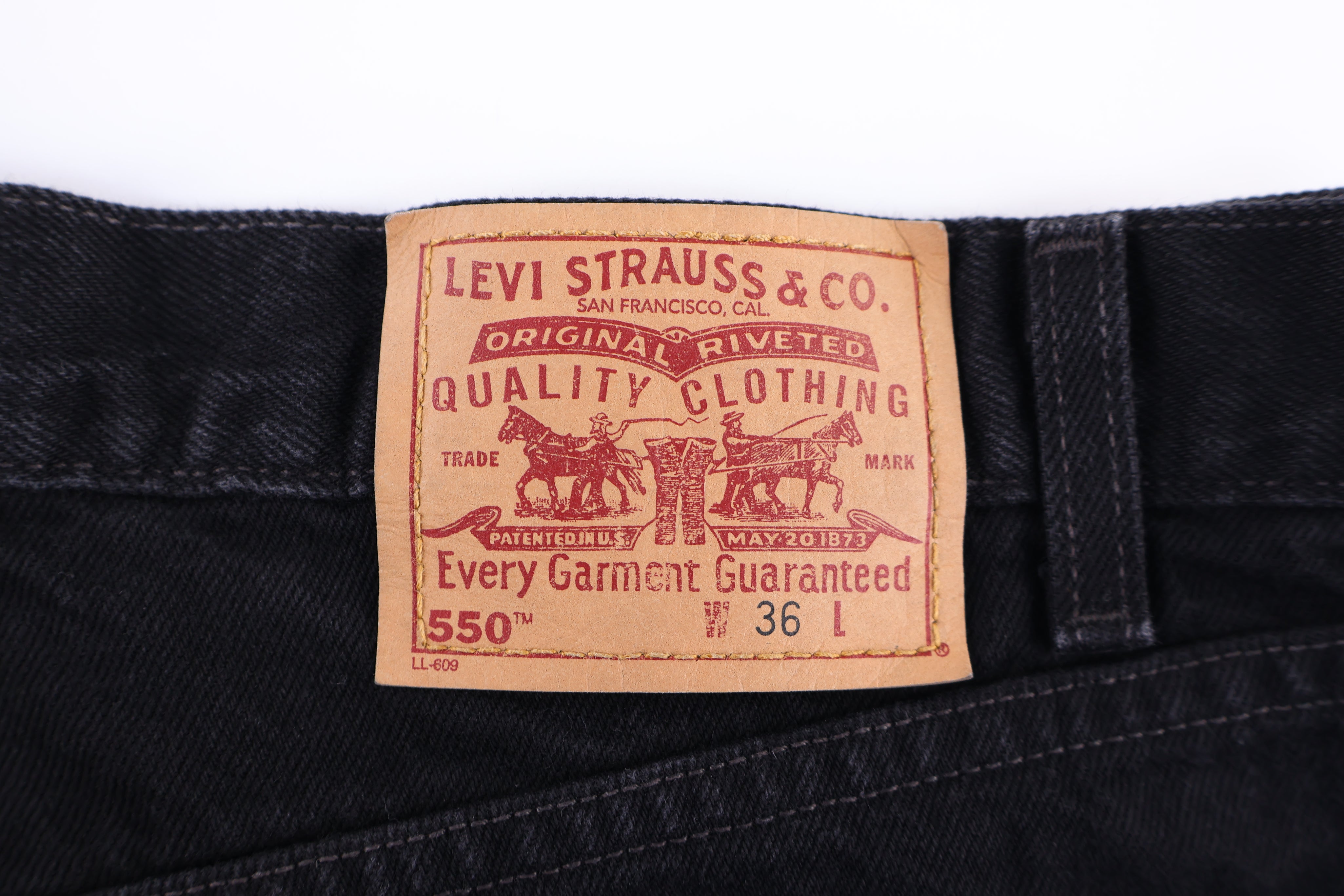 90's Levi's 550 Black Denim Shorts