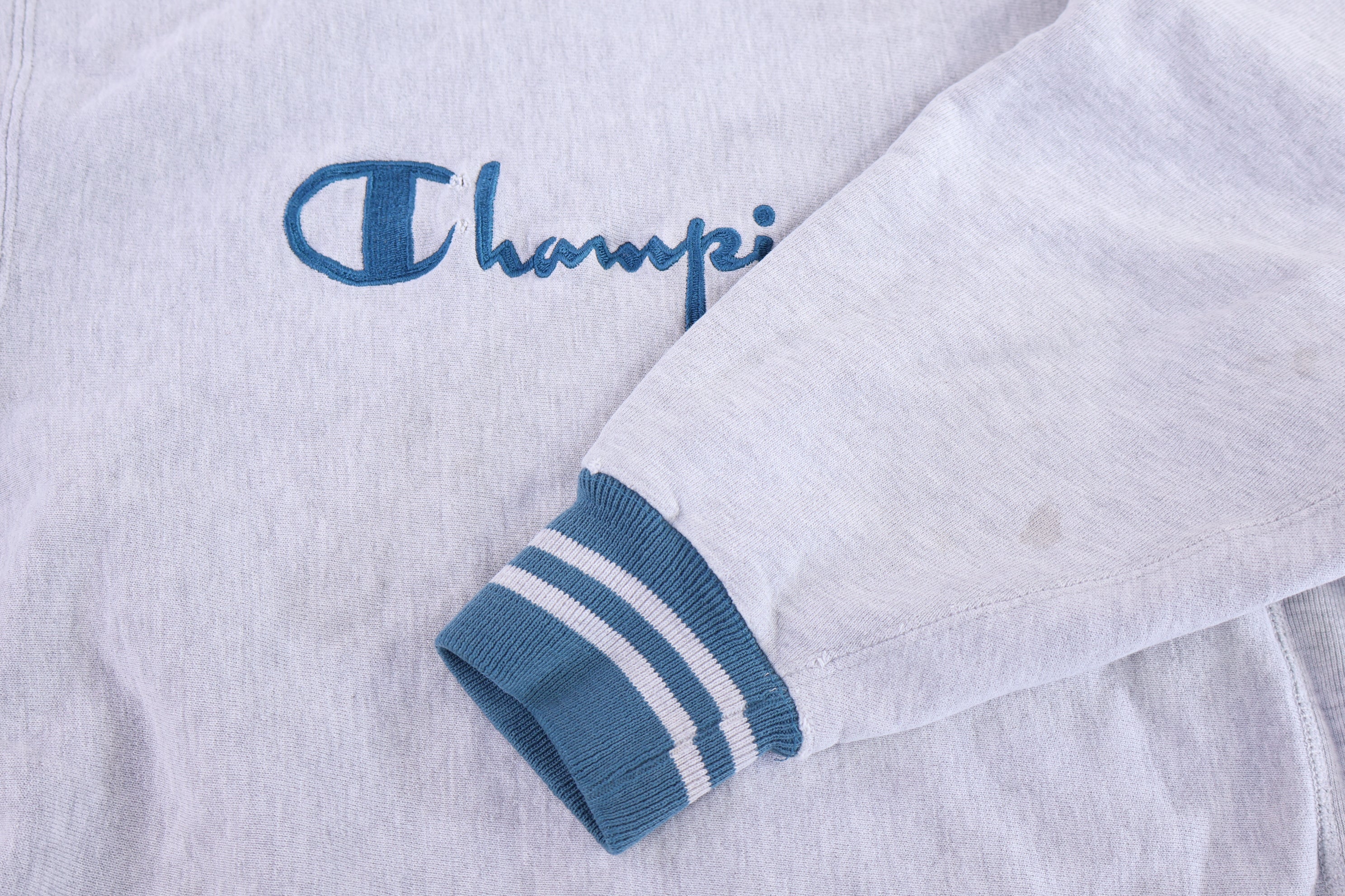 90's Champion Reverse Weave Embroidered Sweatshirt