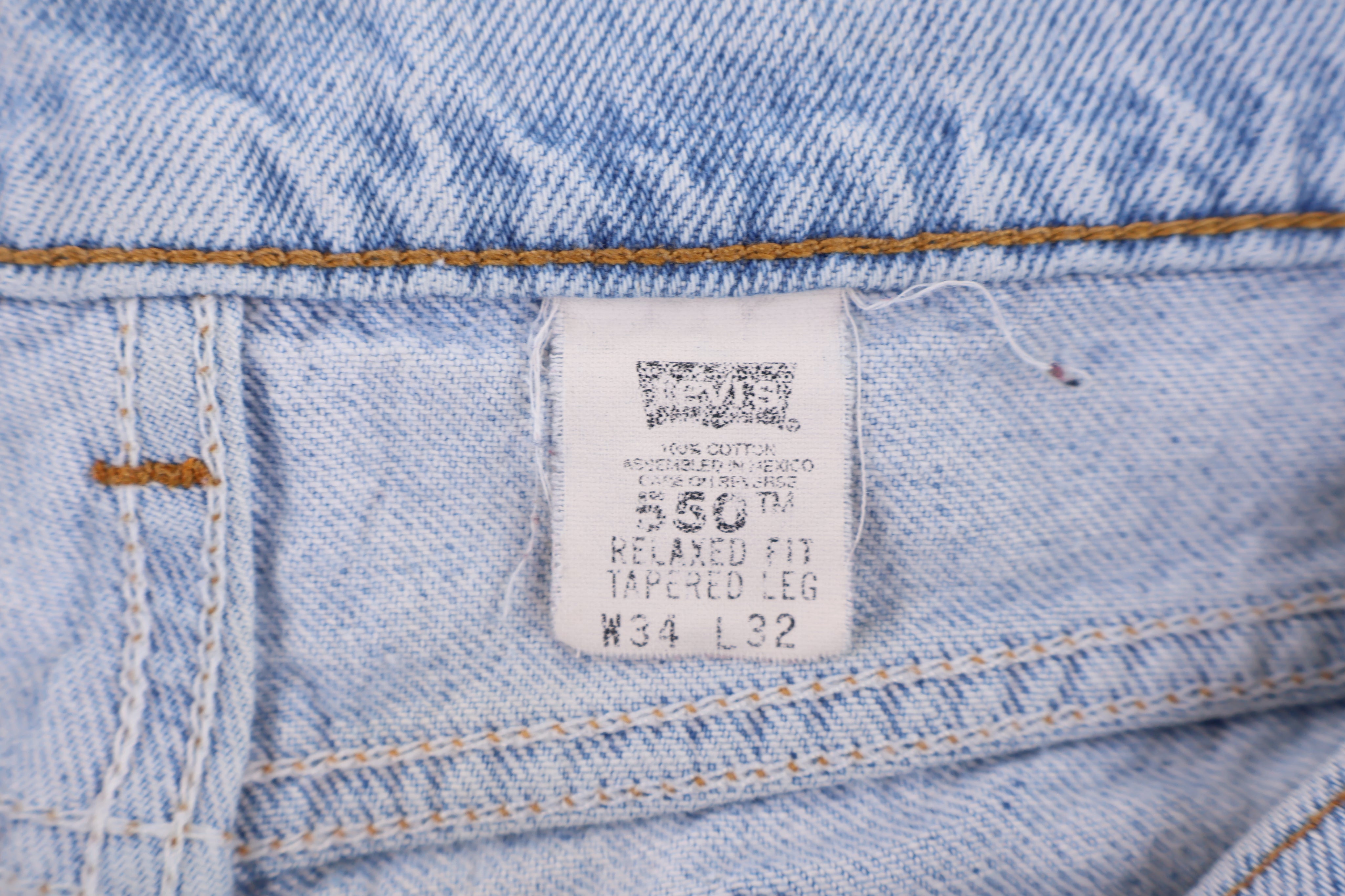 90's Levi's 550 Light Wash Denim Jeans