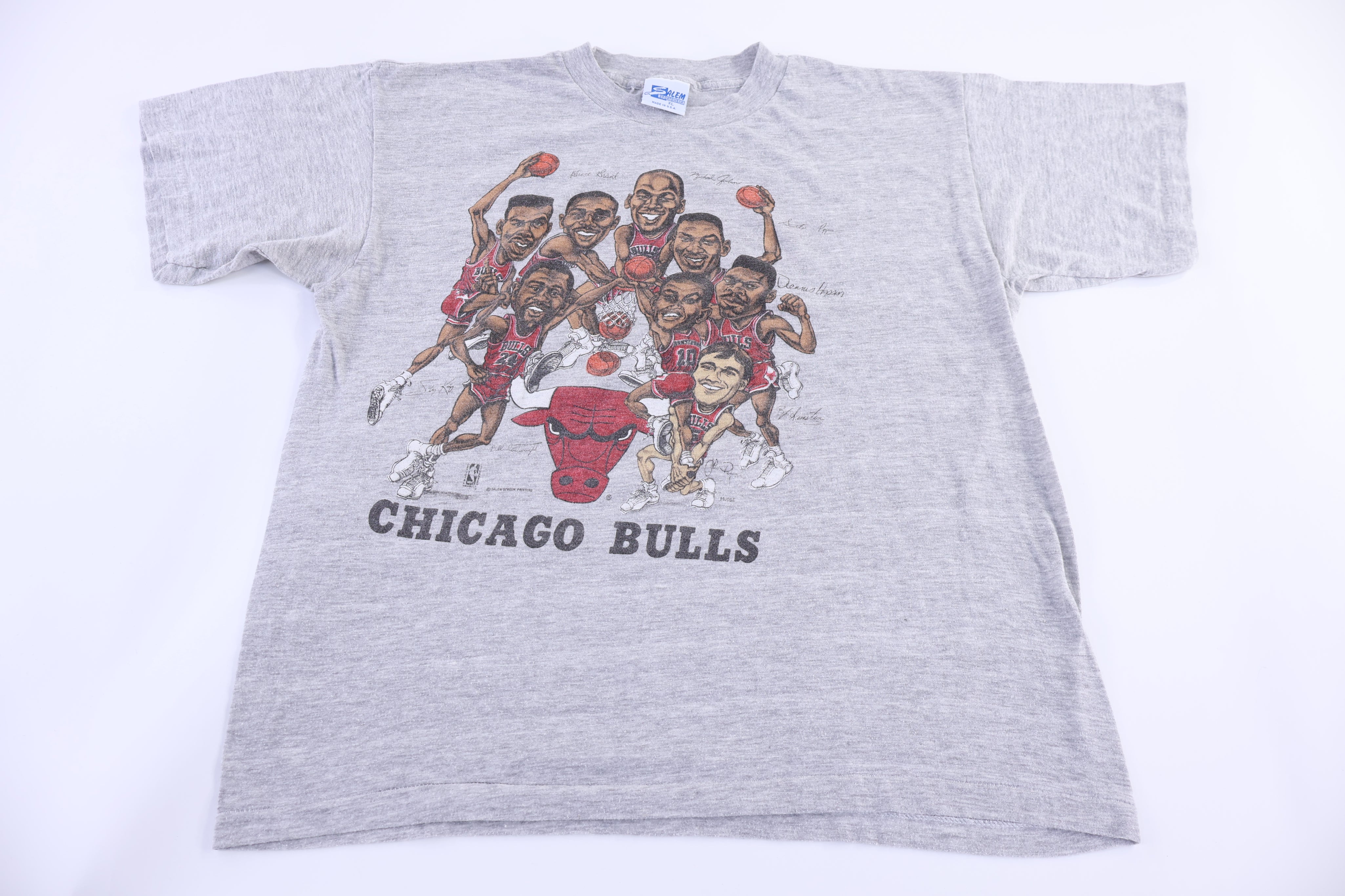90's Chicago Bulls Basketball Slam Dunk T-shirt