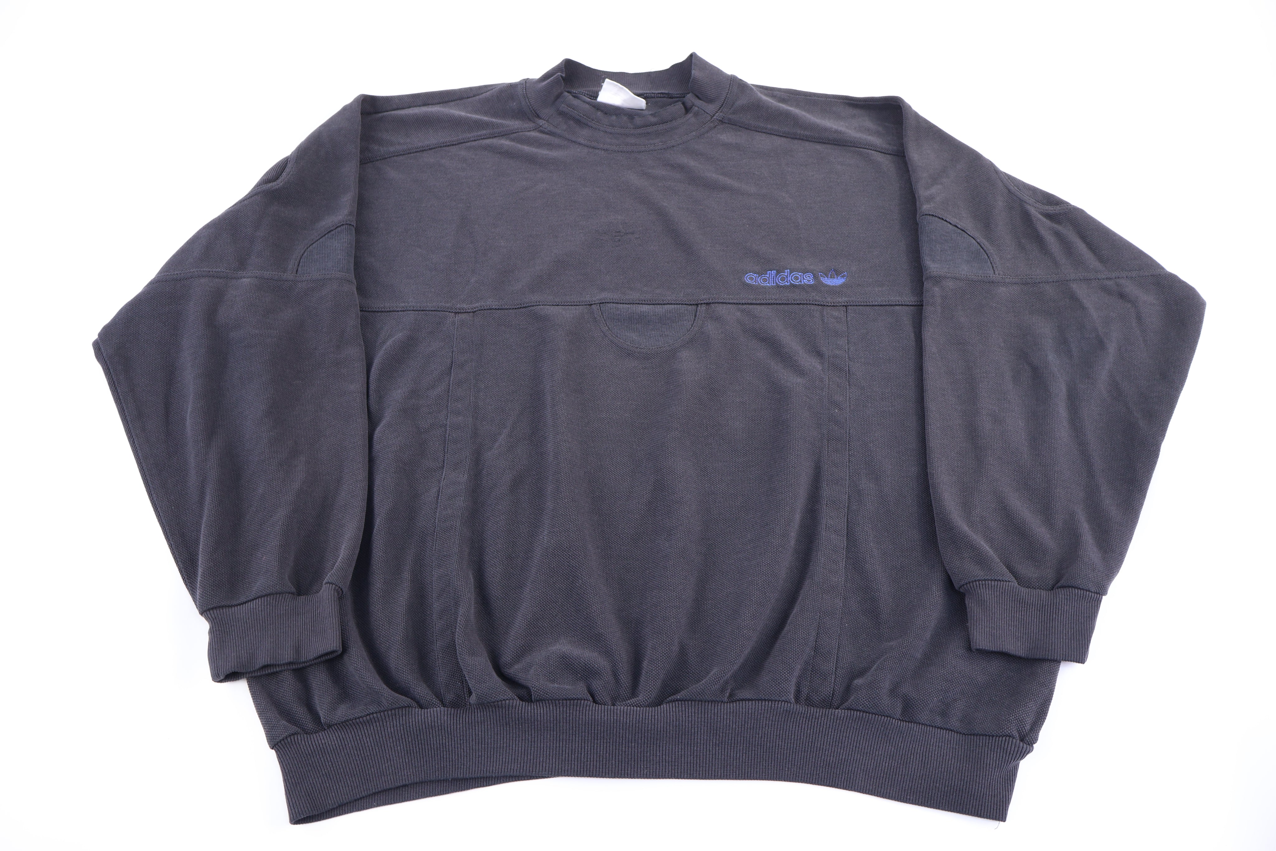 90's Adidas Embroidered Logo Black Sweatshirt