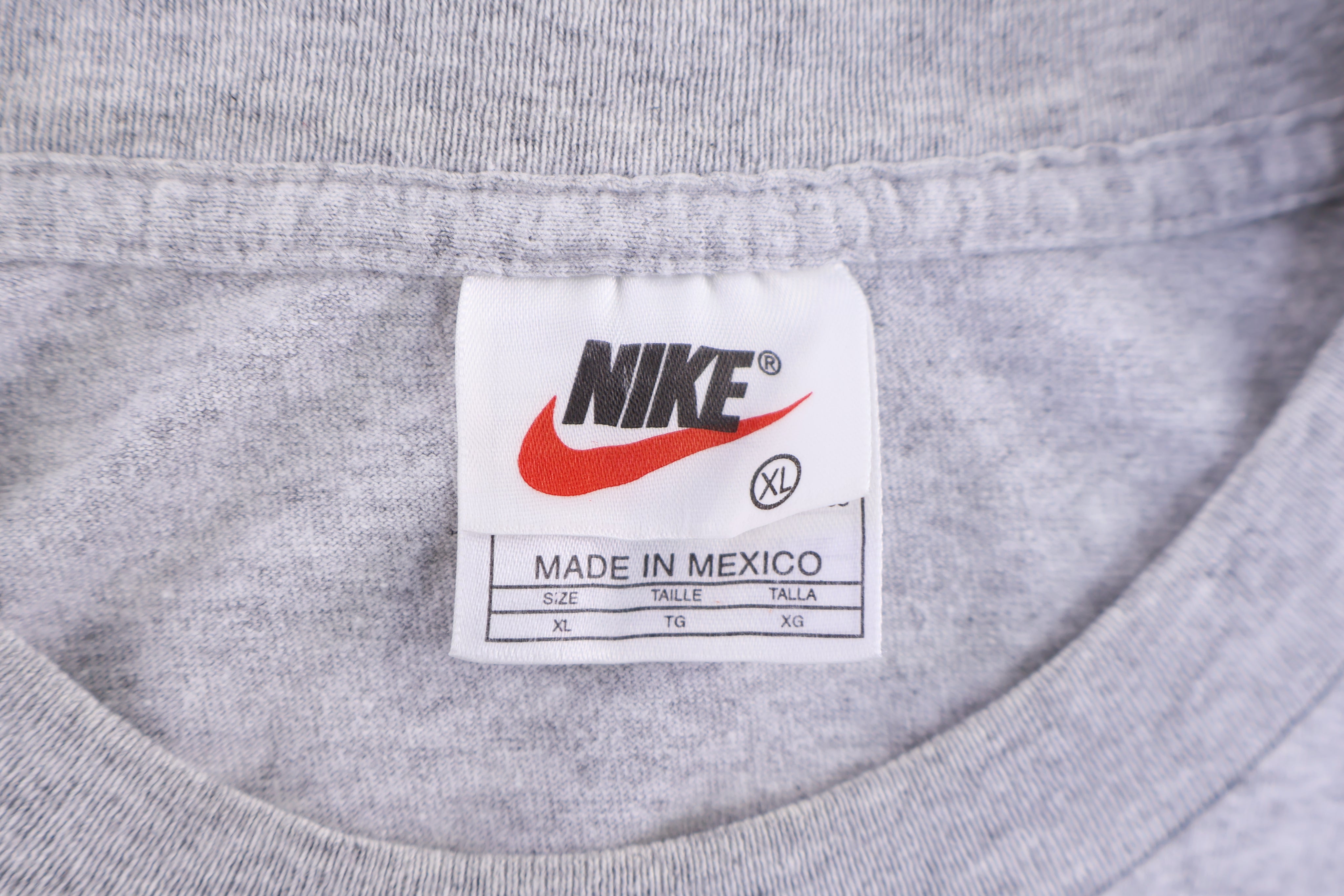 90's Nike Detroit Pistons Basketball T-shirt