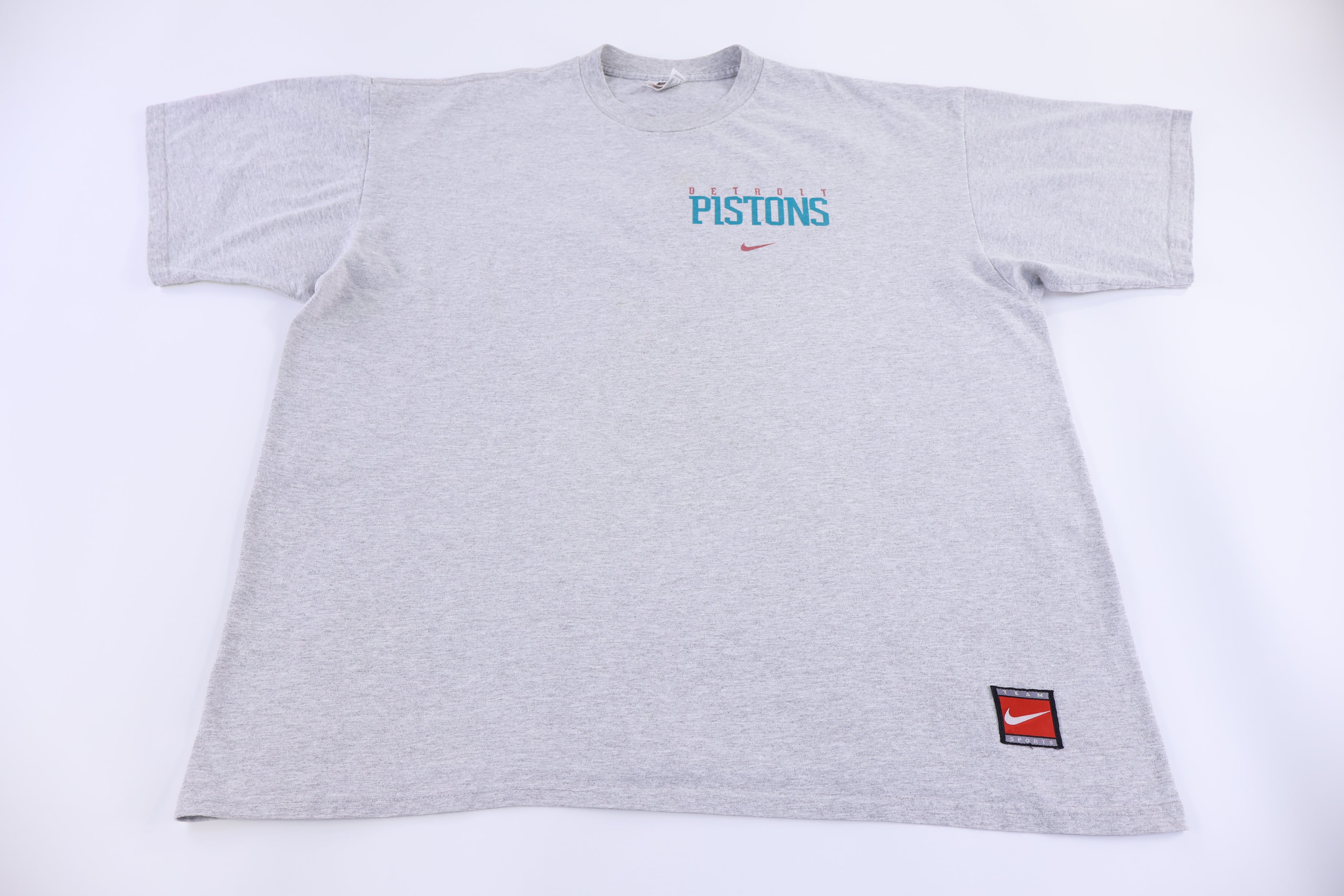90's Nike Detroit Pistons Basketball T-shirt