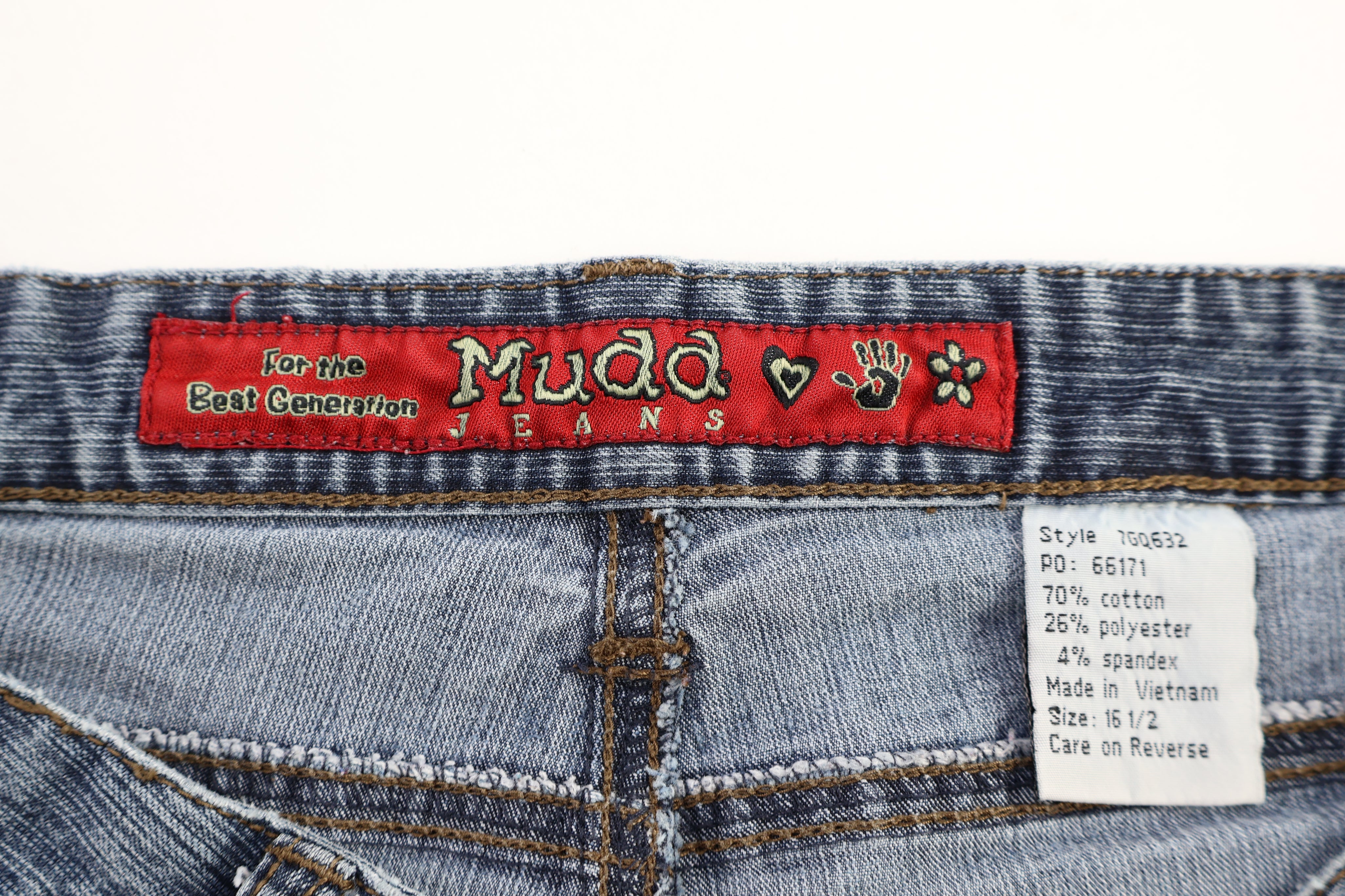 Women's Mudd Medium Wash Denim Jeans