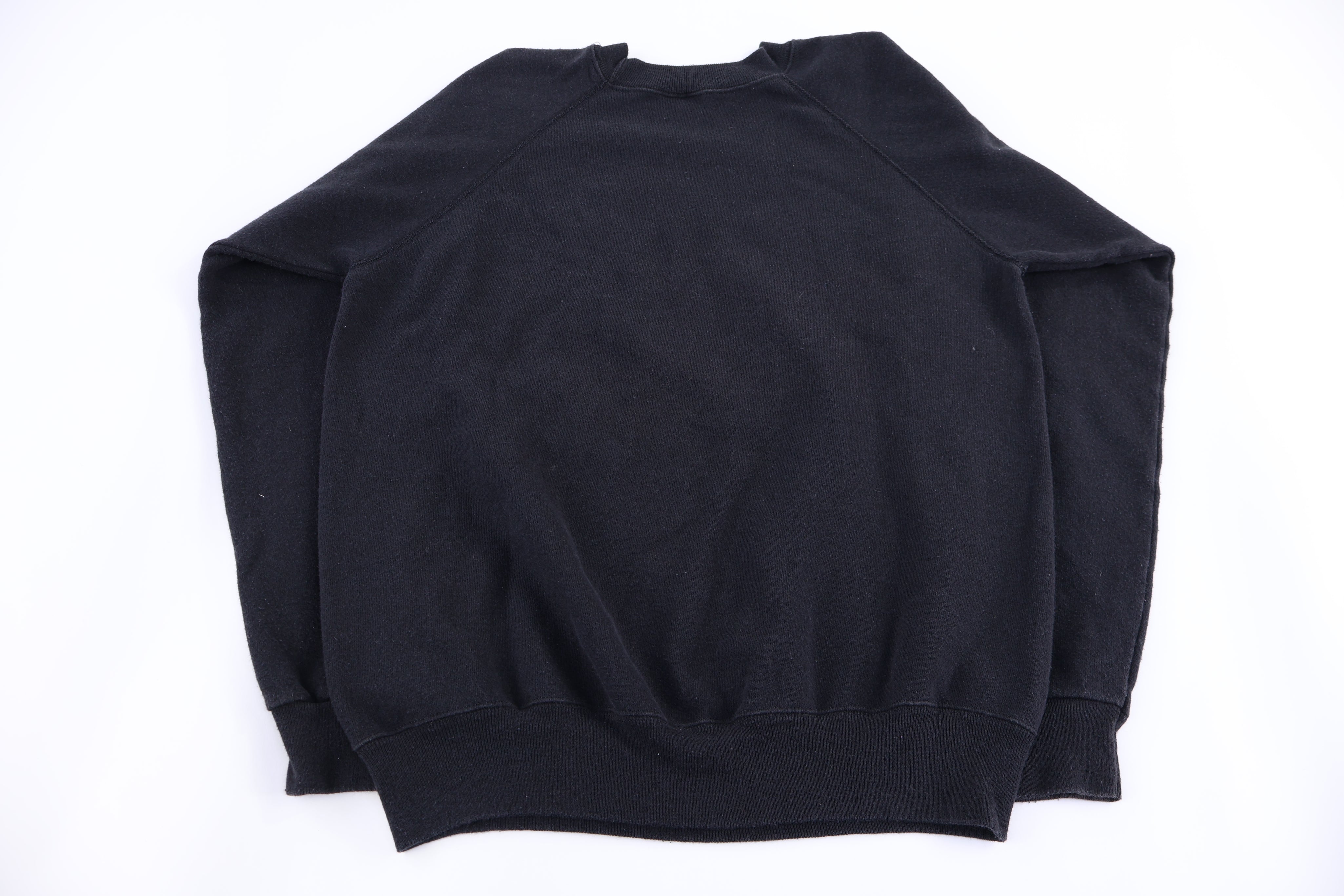 90's Looney Tunes Pepe Le Pew Graphic Sweatshirt