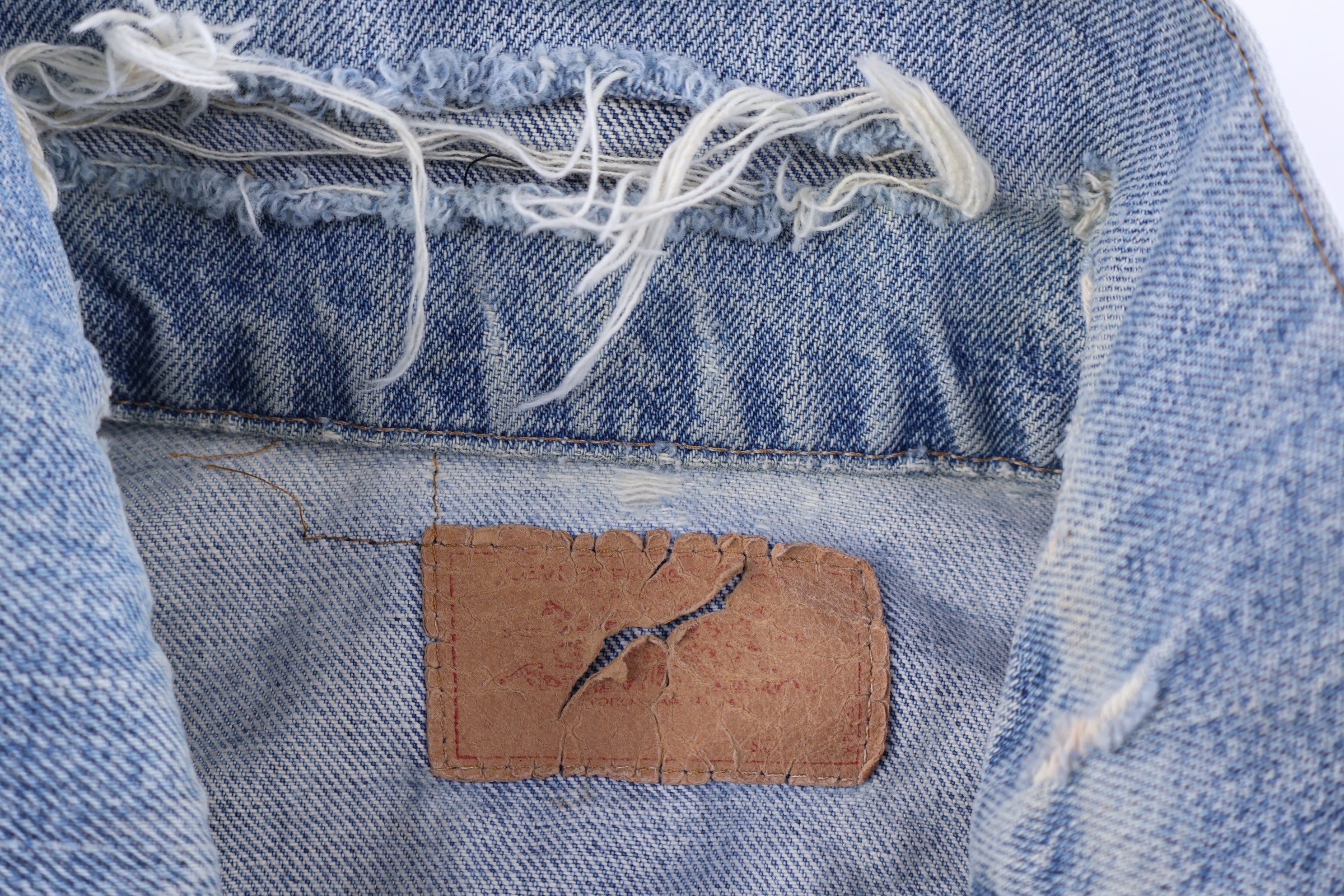 90's Levi's Light Wash Denim Jacket