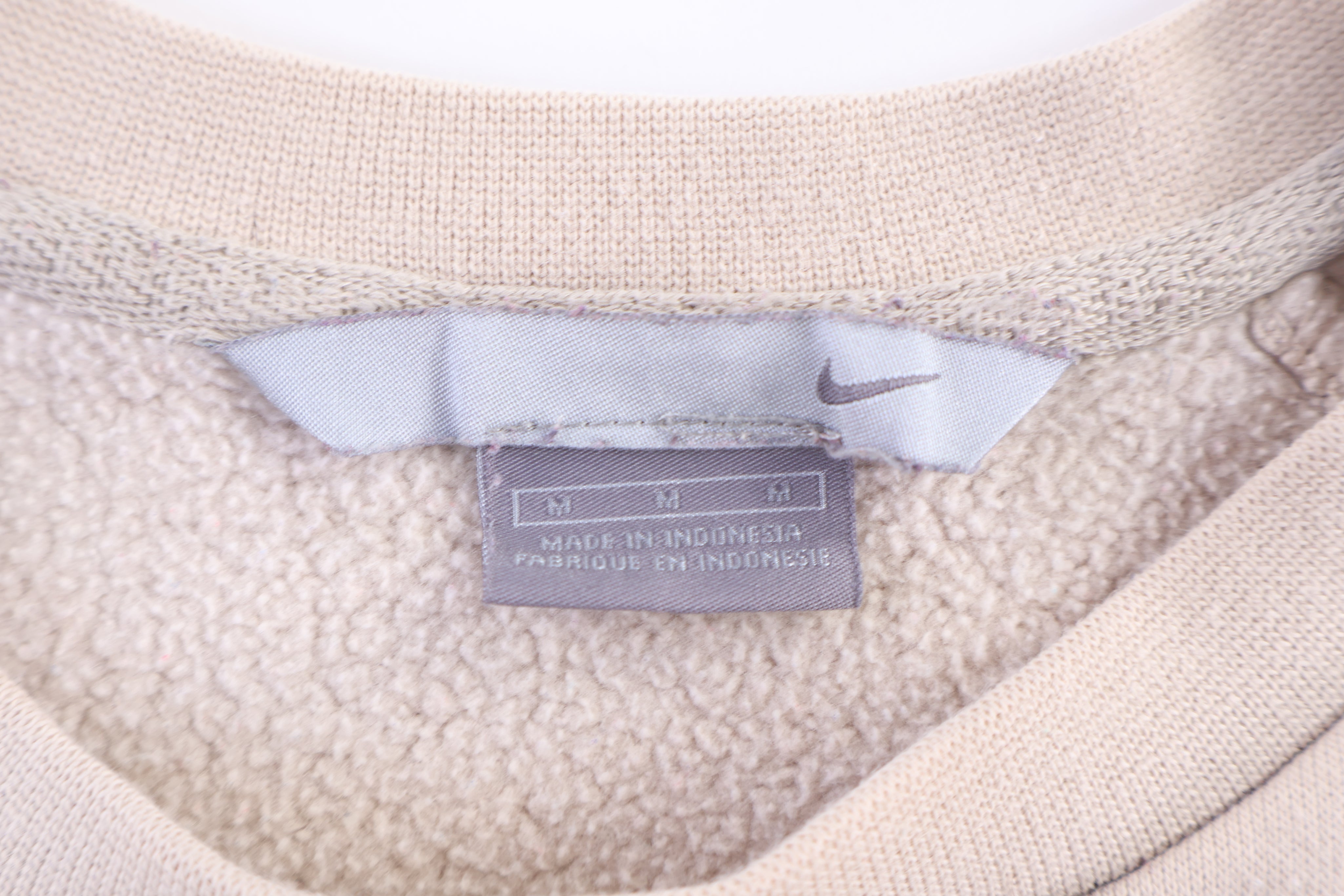 Vintage Nike Embroidered Logo Sweatshirt