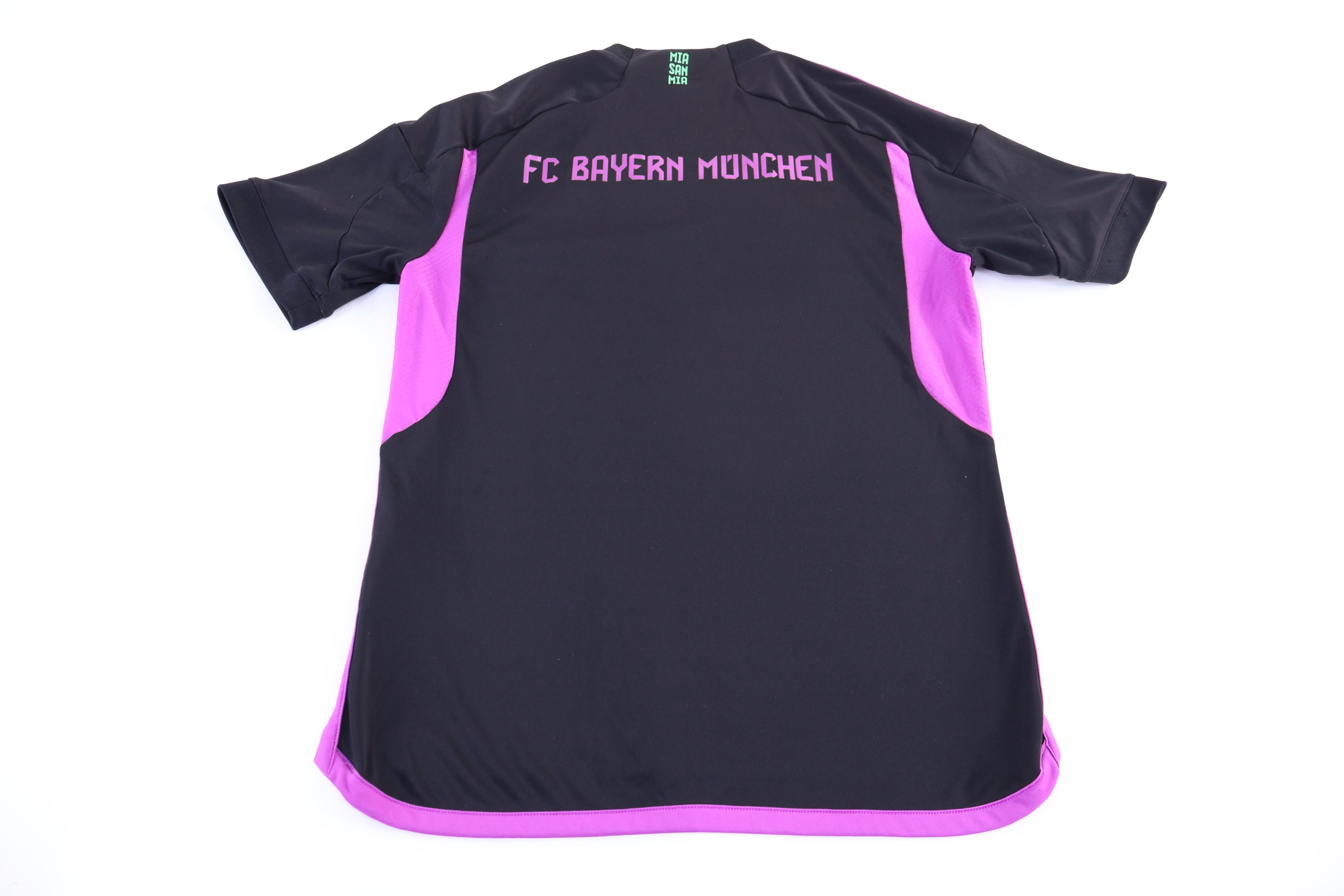 Youth 2023/24 Bayern Munich Soccer Jersey