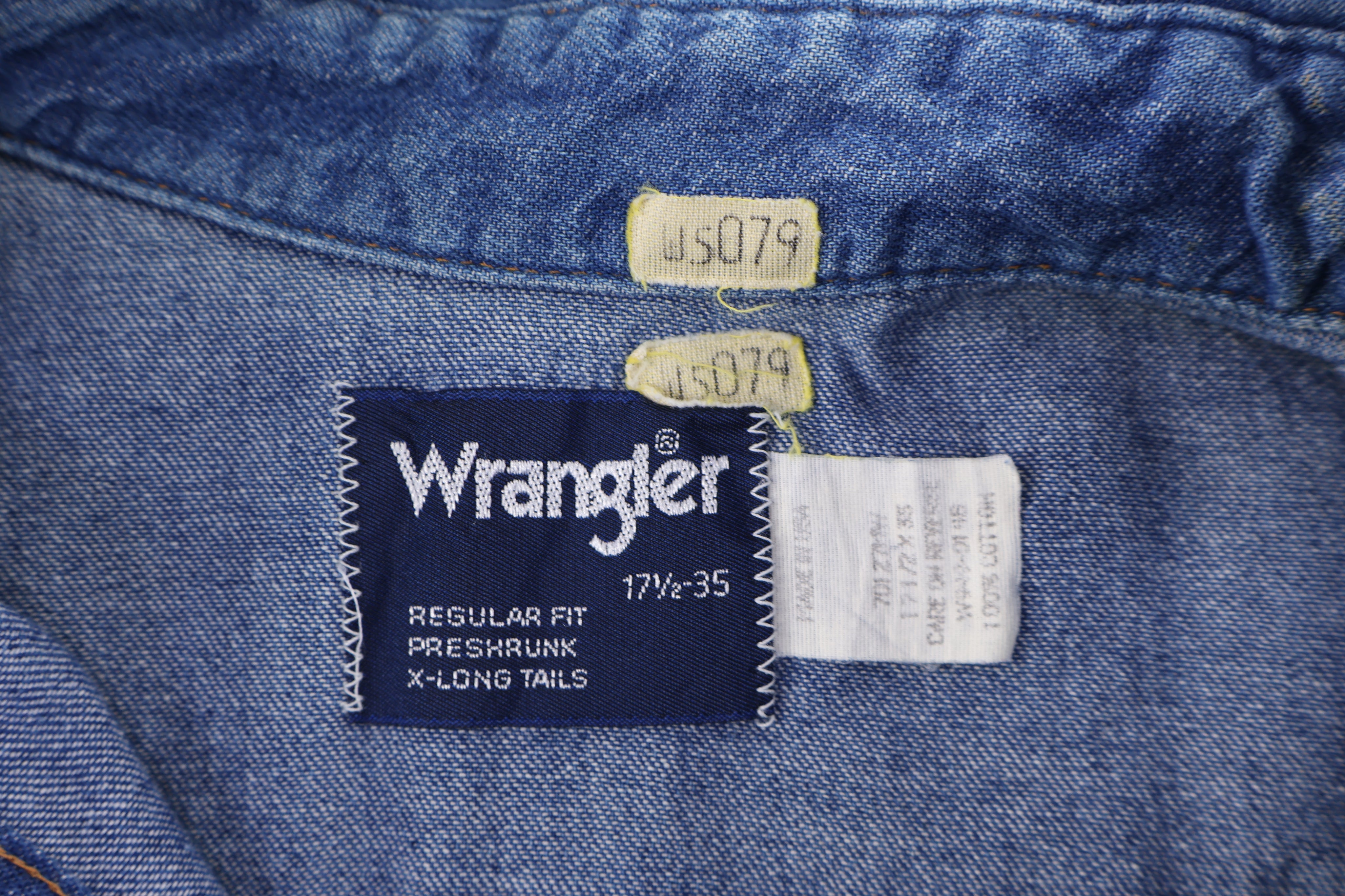 Vintage Wrangler Blue LS Button Down