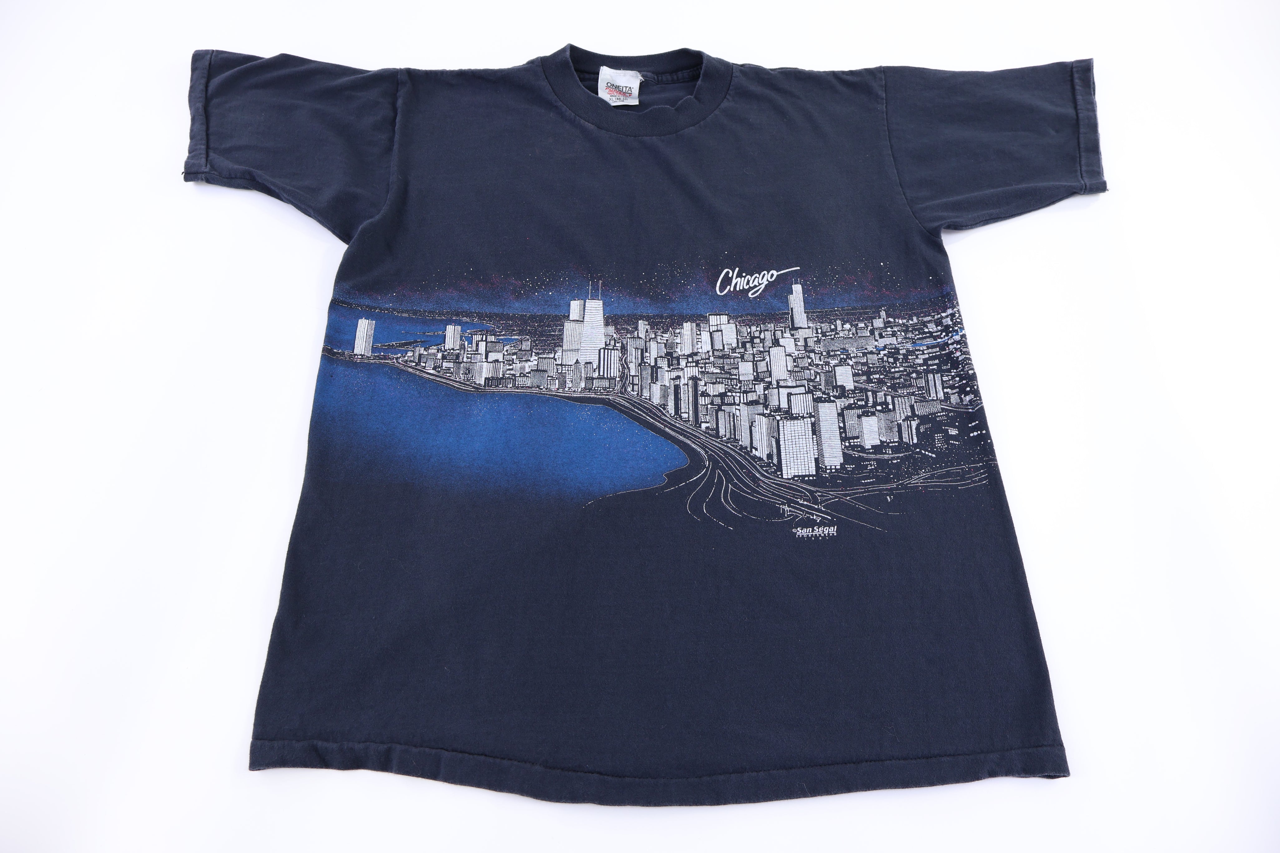 90's Chicago All Over Graphic T-shirt