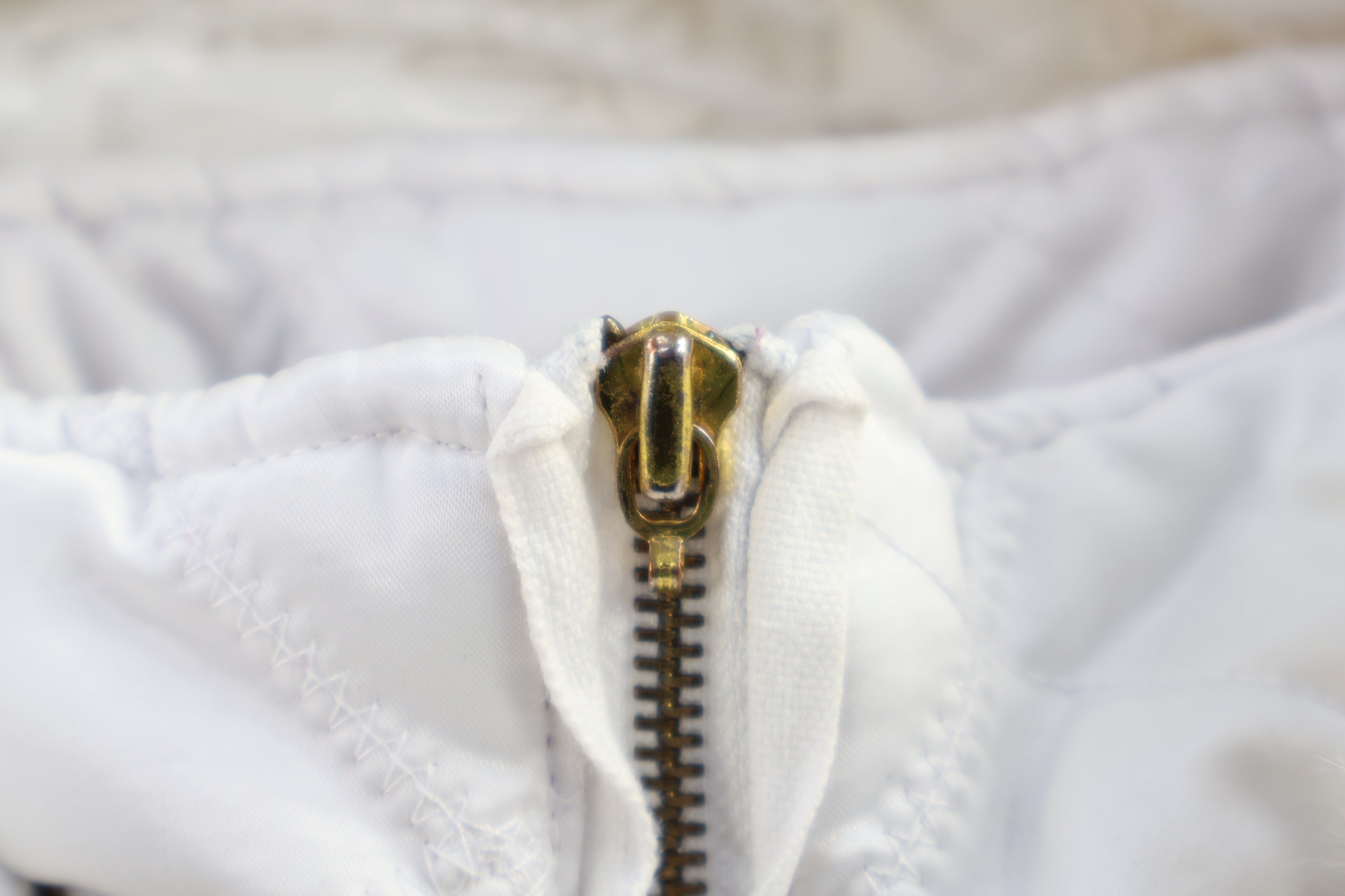 Women's Bebe White Diamond Quilted Full Zip Jacket