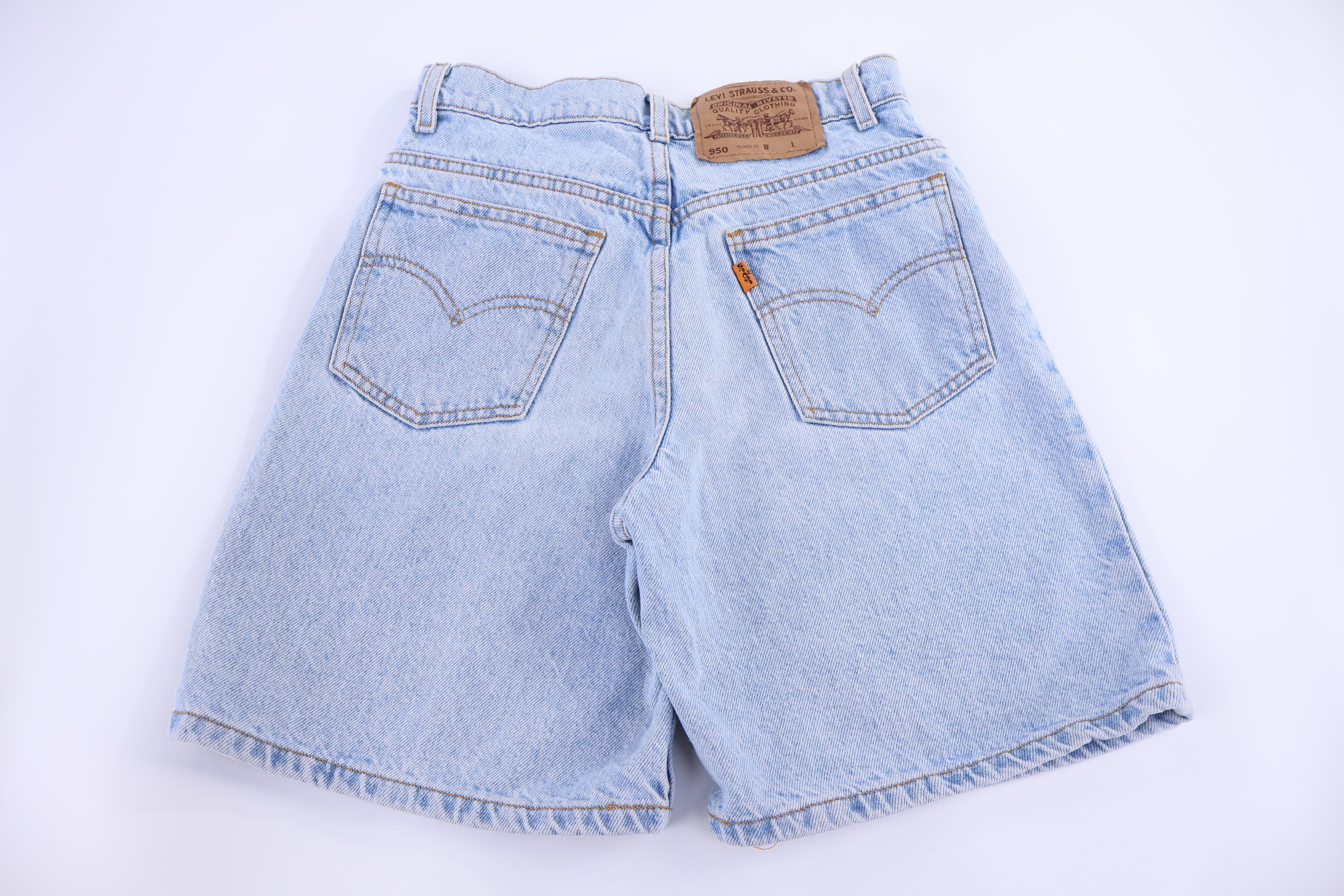 Women's Levi's 950 Light Wash Shorts