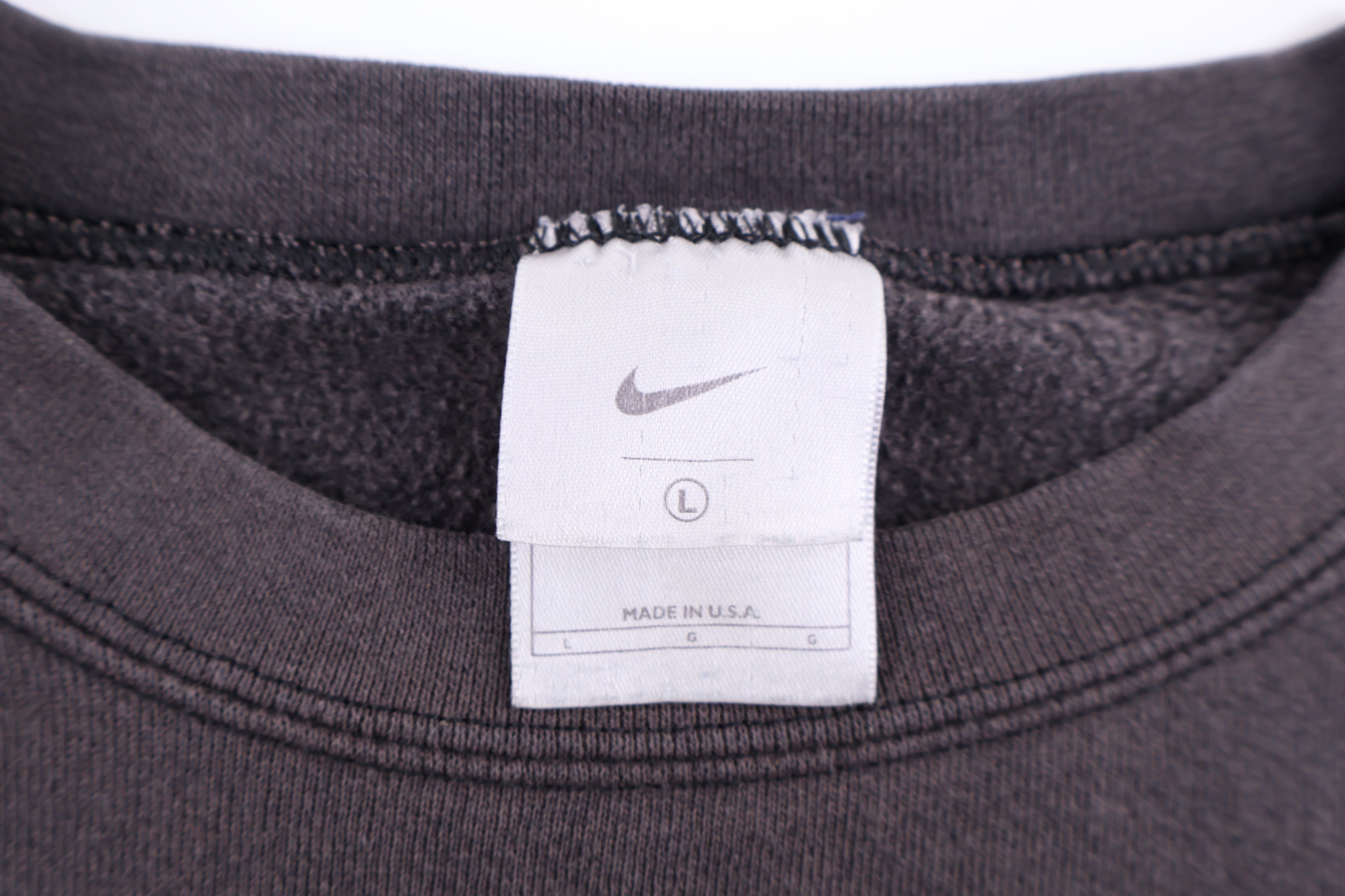 Vintage Nike Embroidered Logo Grey Sweatshirt