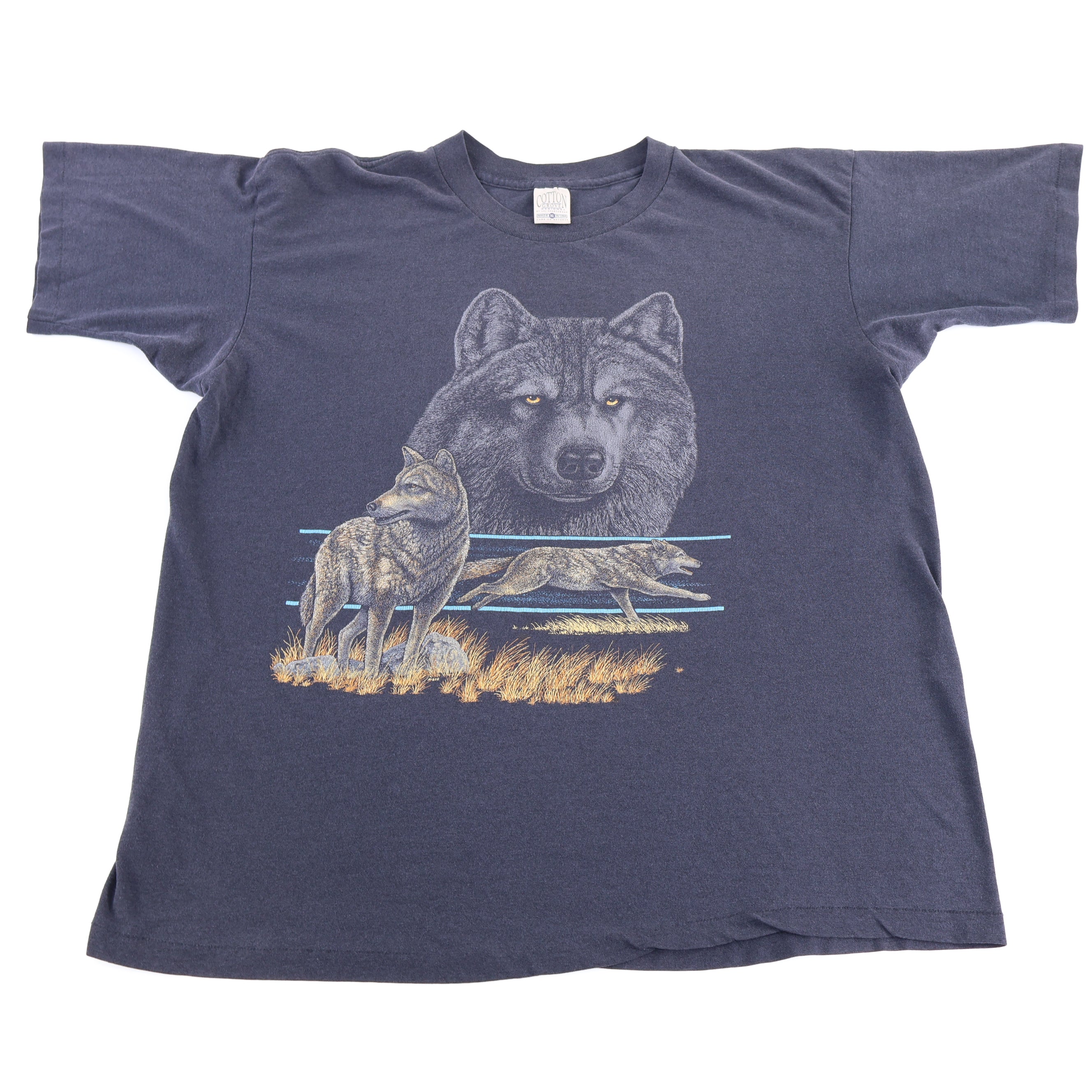 90's Wolves Nature Graphic T-shirt