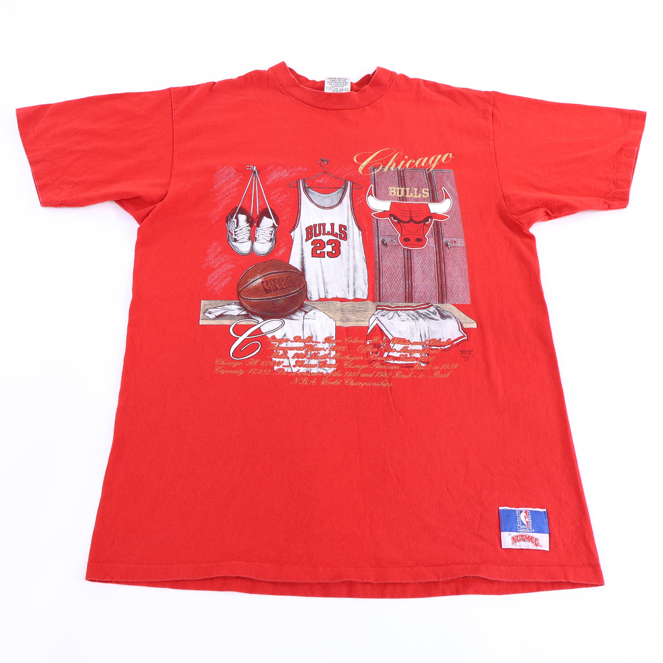 90's Chicago Bulls Basketball Graphic T-shirt