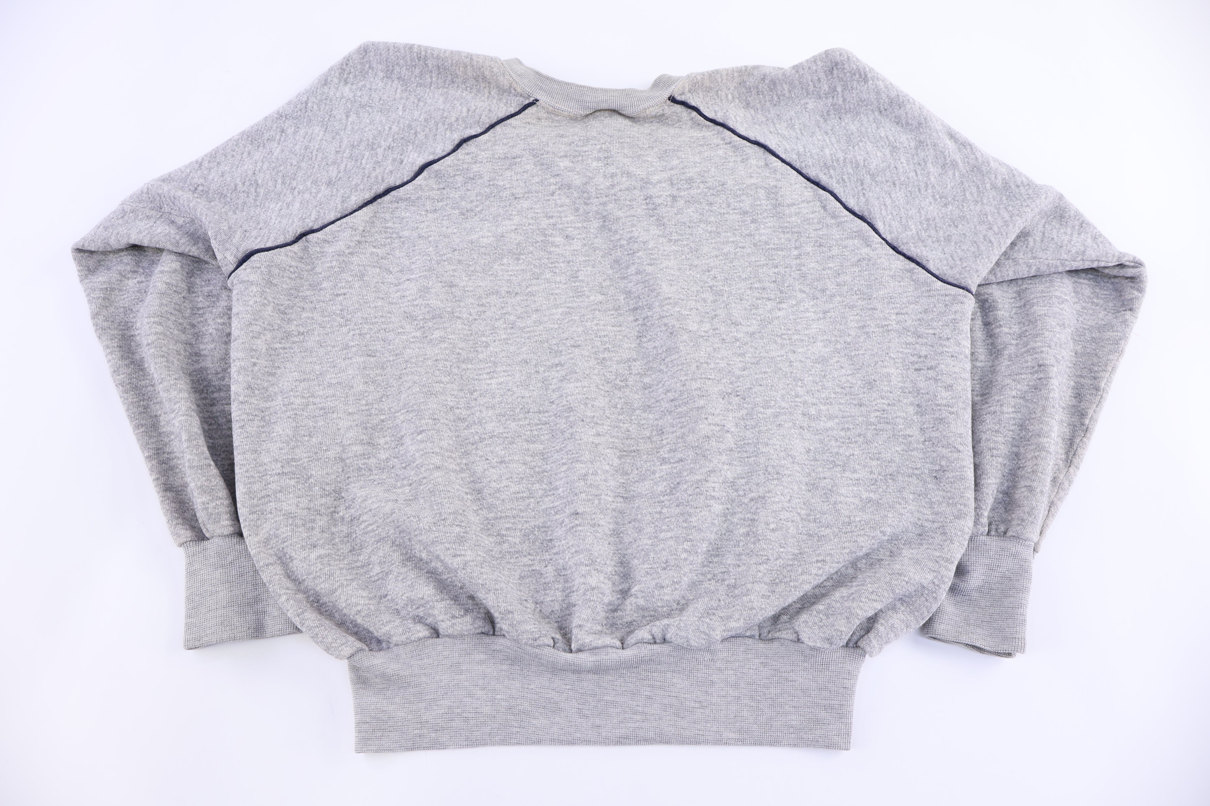 70’s Nike Embroidered Logo Grey Sweatshirt