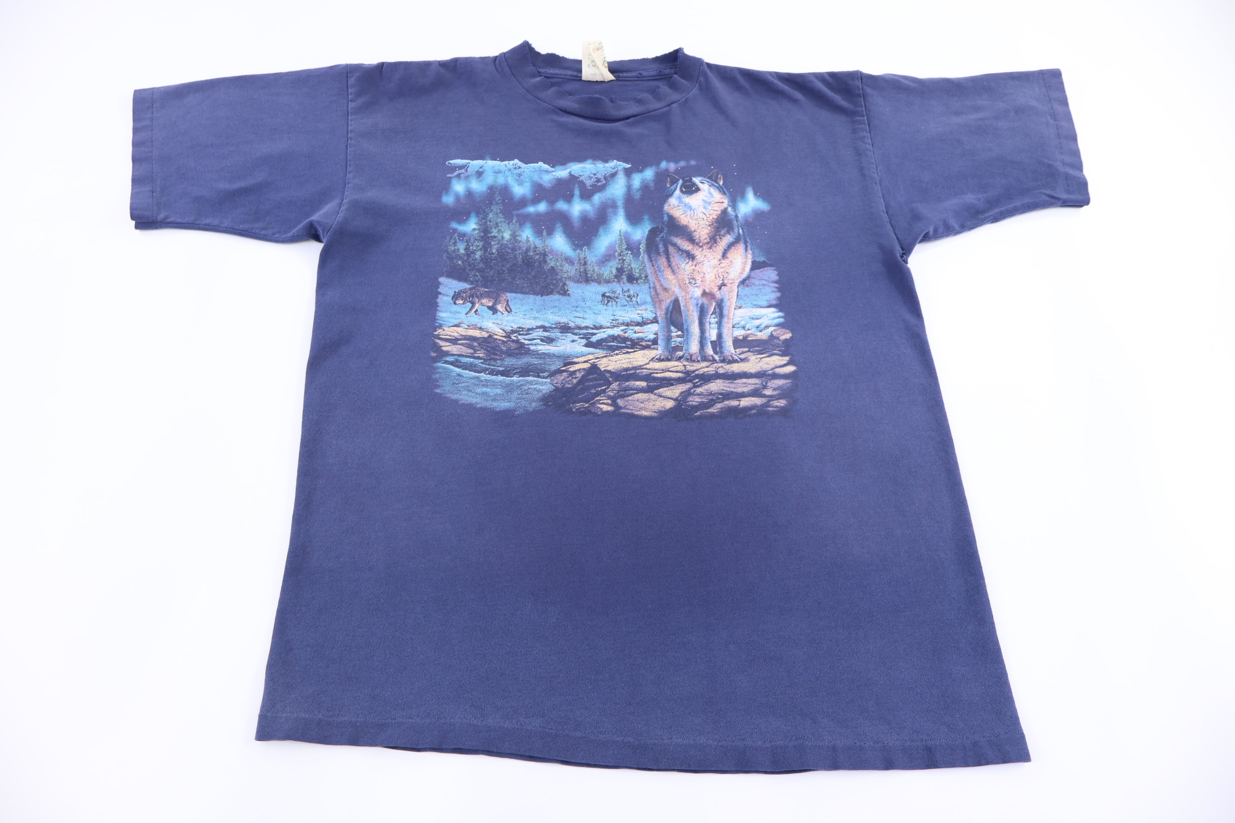 90's  Northern Lights Wolf Nature T-shirt