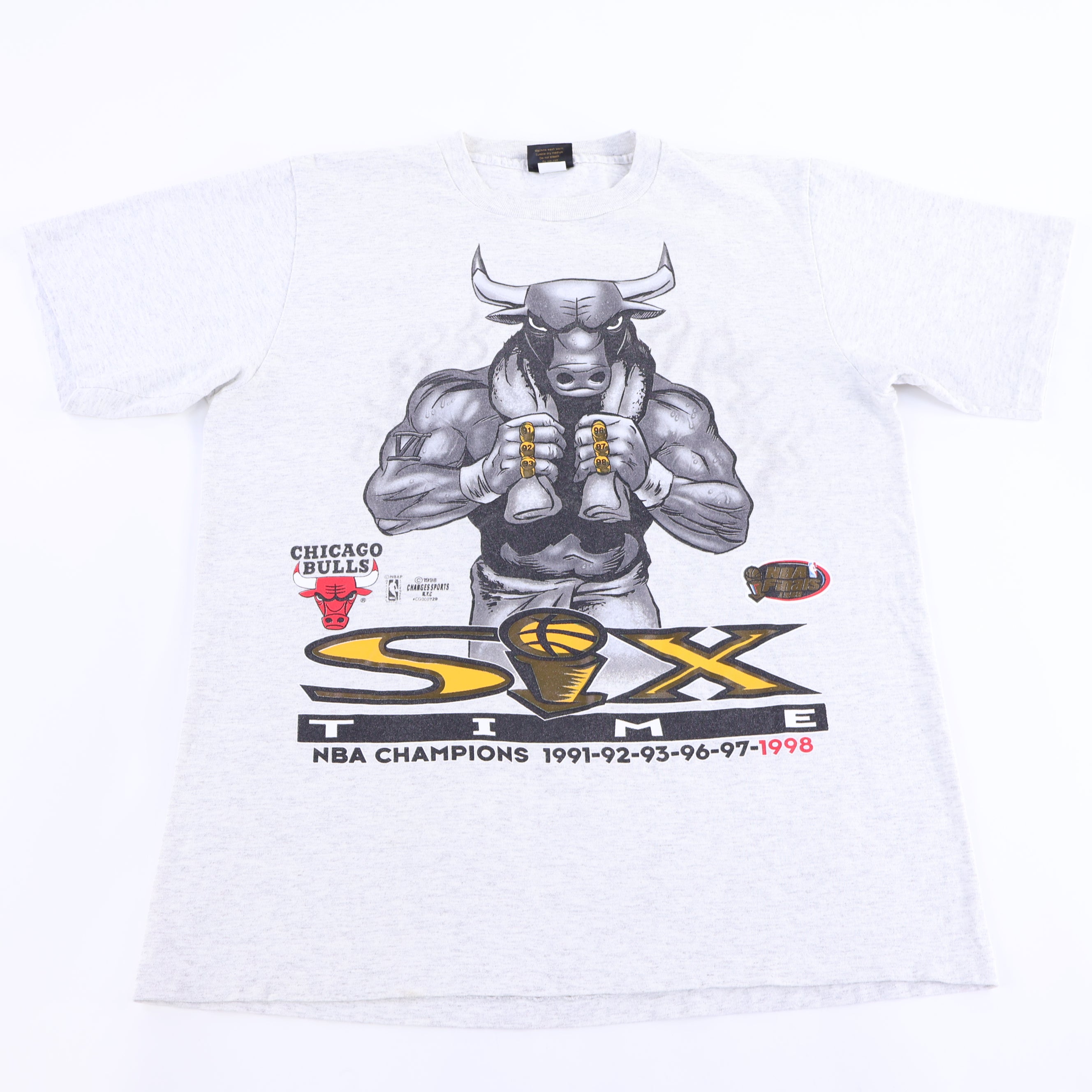 1998 6 Time Champions Chicago Bulls Basketball T-shirt