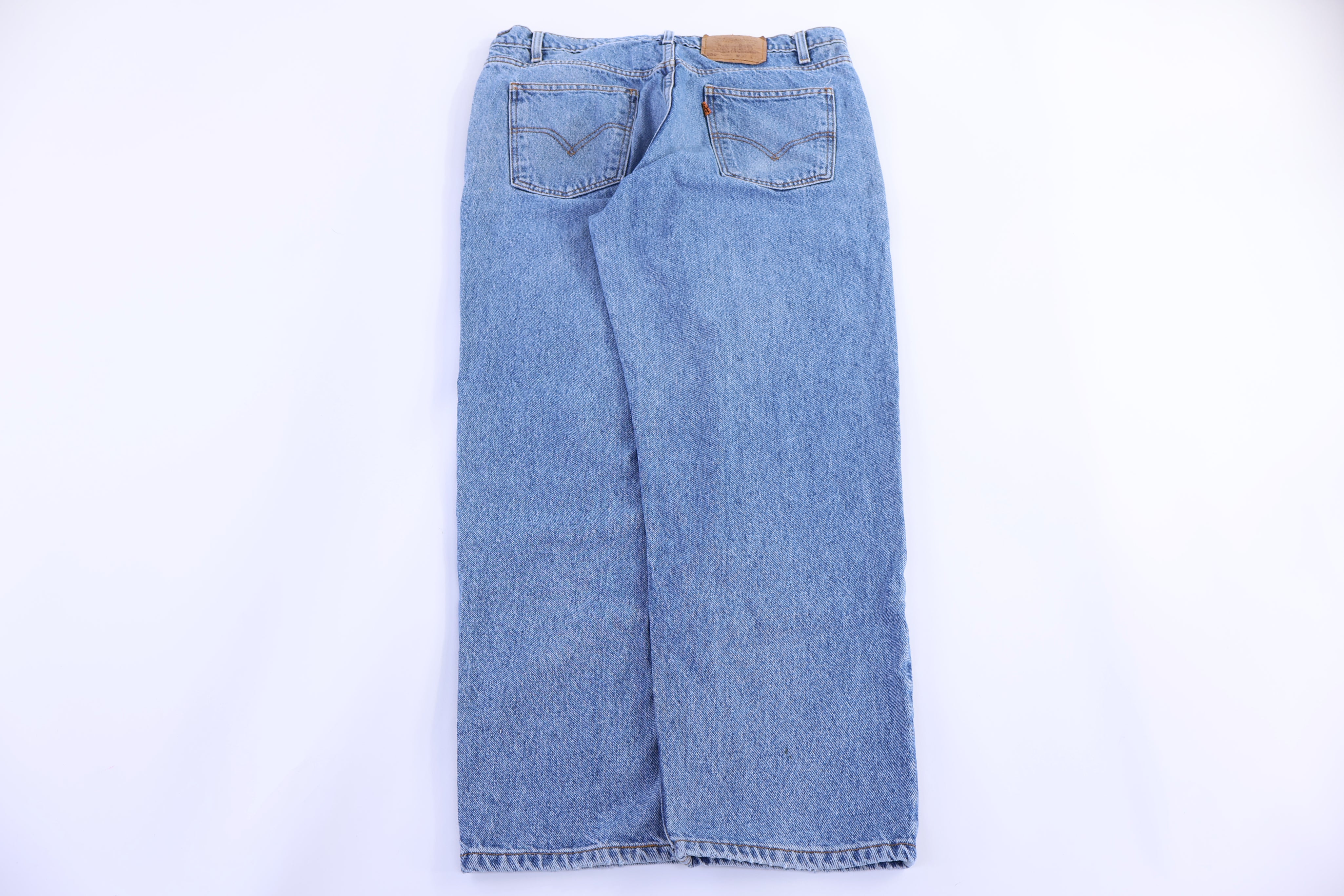 Levi's 550 Medium Wash Denim Jeans